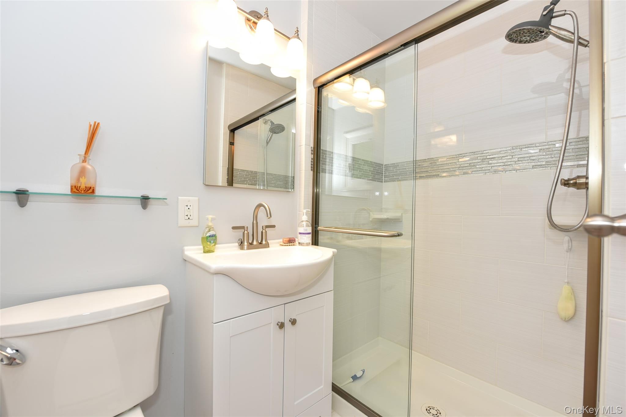 4 Susan Drive, New City, NY 10956