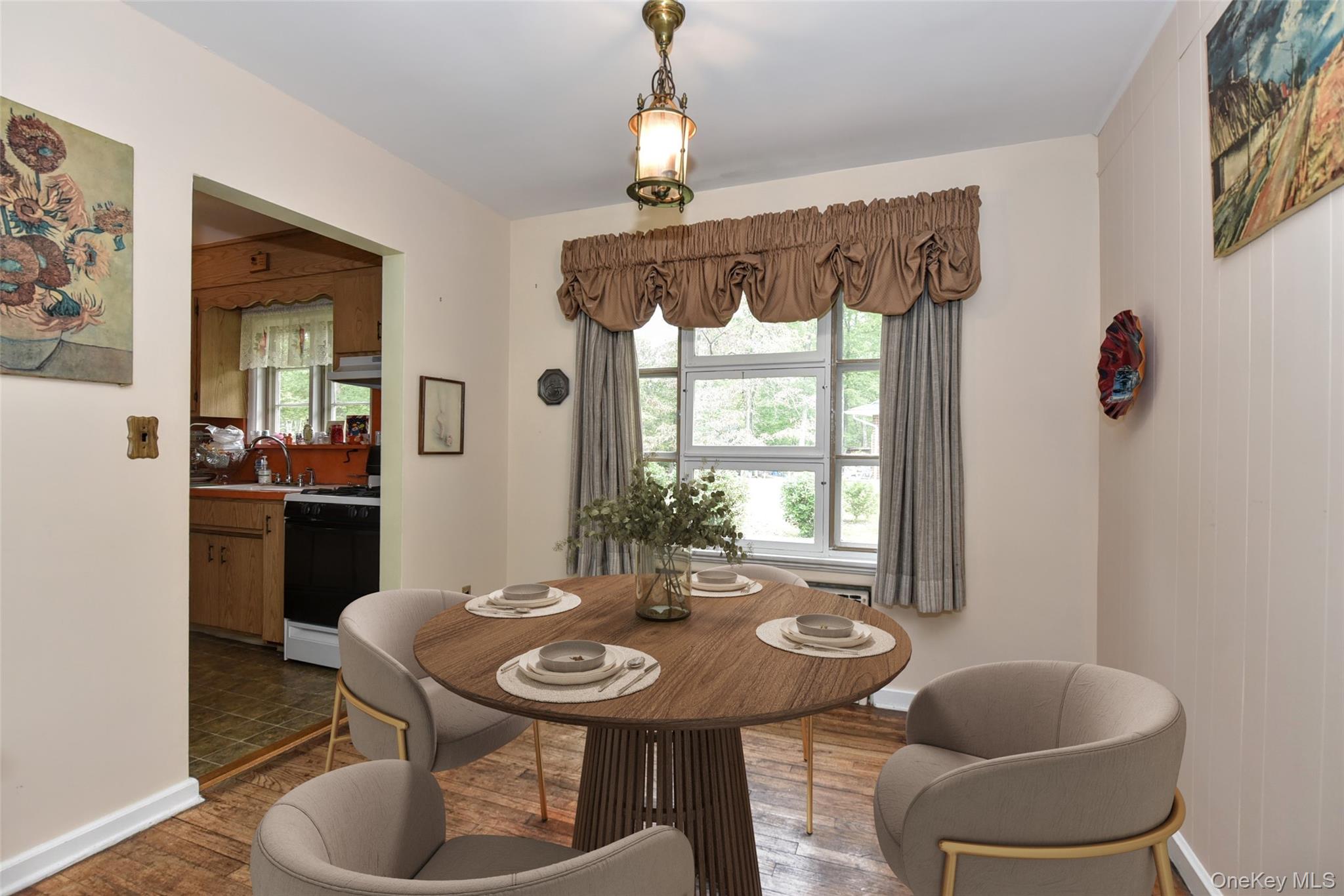 4 Susan Drive, New City, NY 10956