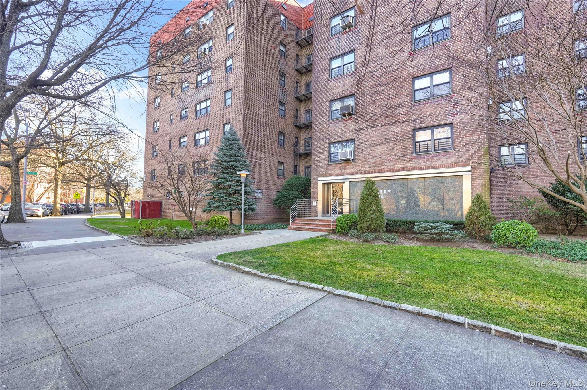 138-20 31 Road # k2, Flushing, NY 11354