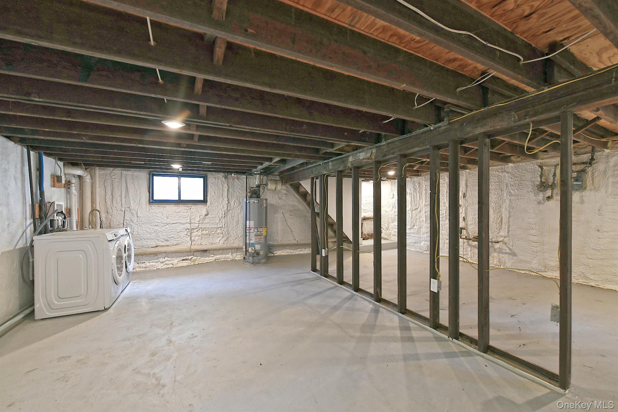 33 Van Nostrand Avenue, Great Neck, NY 11024