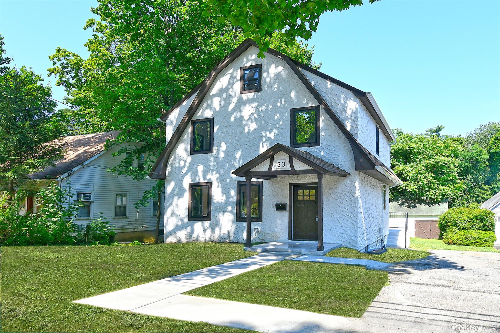 33 Van Nostrand Avenue, Great Neck, NY 11024