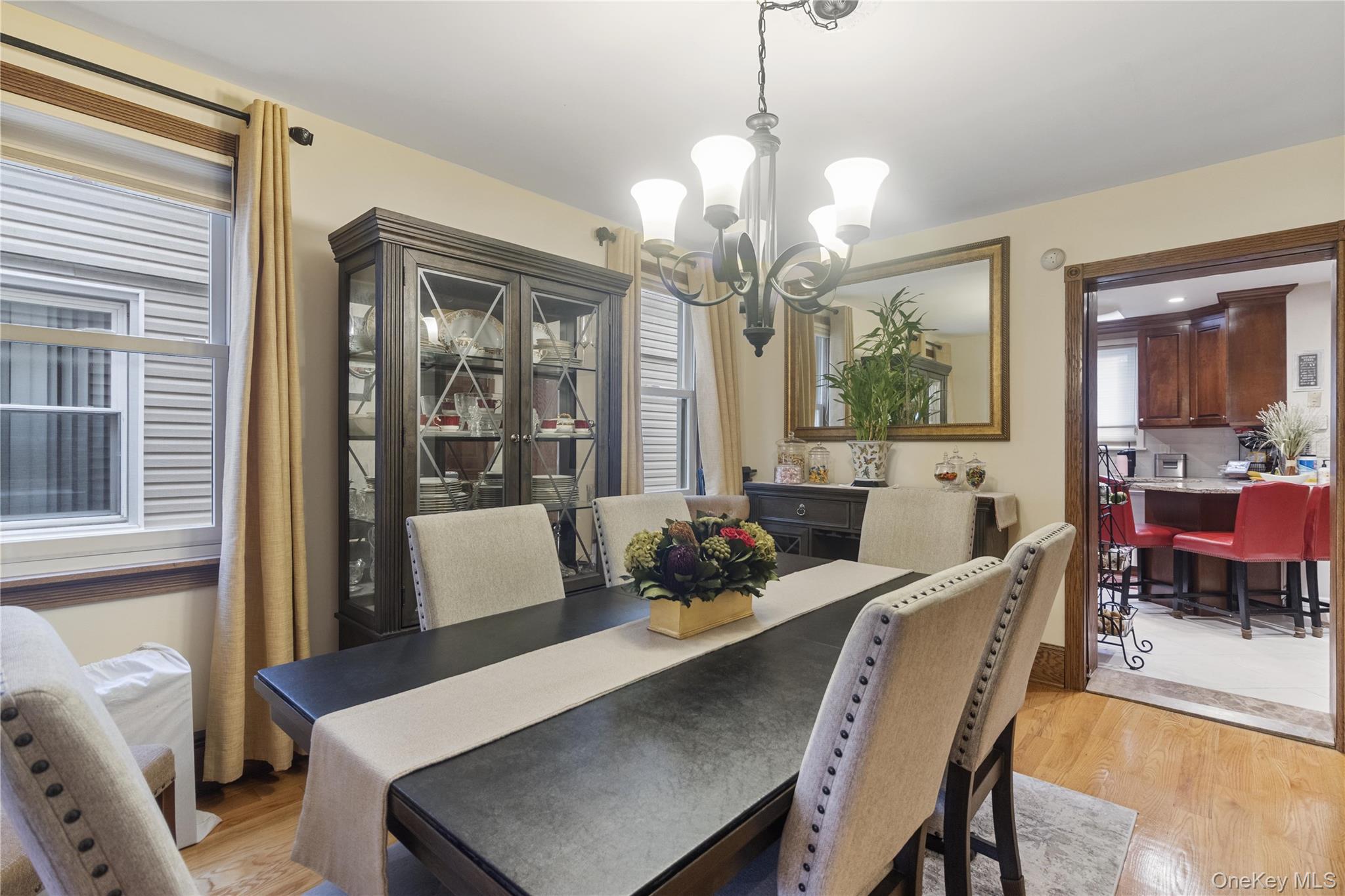 6924 68th Place, Glendale, NY 11385