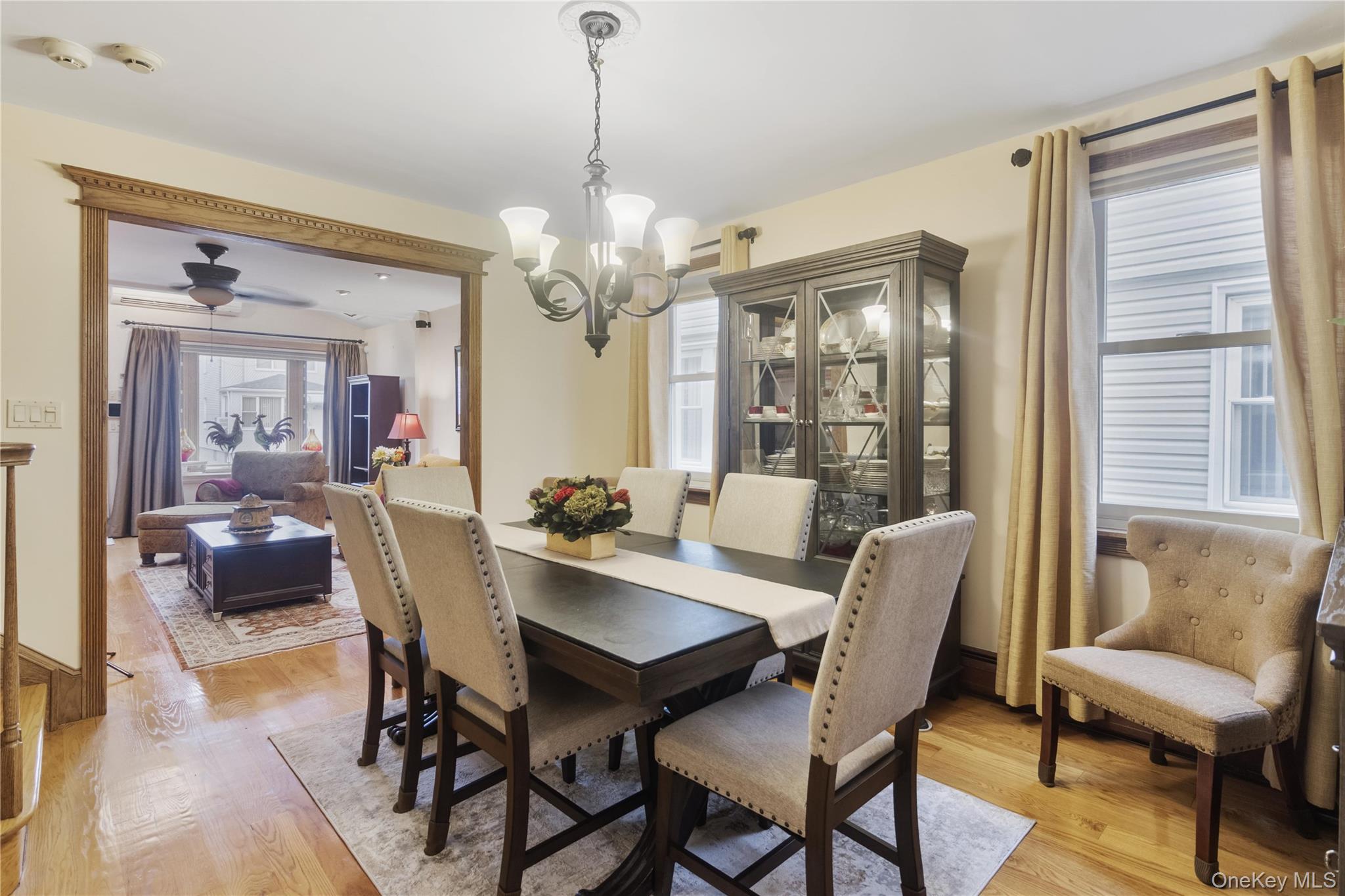 6924 68th Place, Glendale, NY 11385