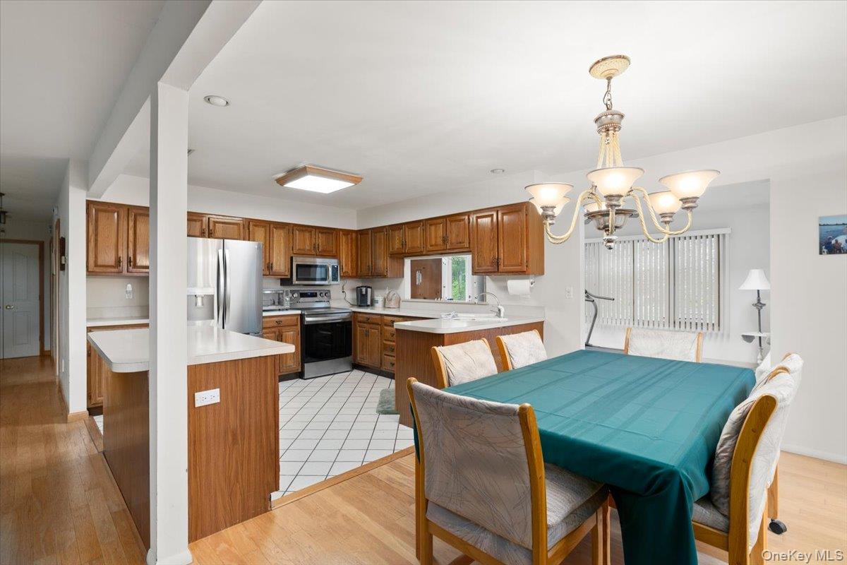 281 Kohr Road, Kings Park, NY 11754