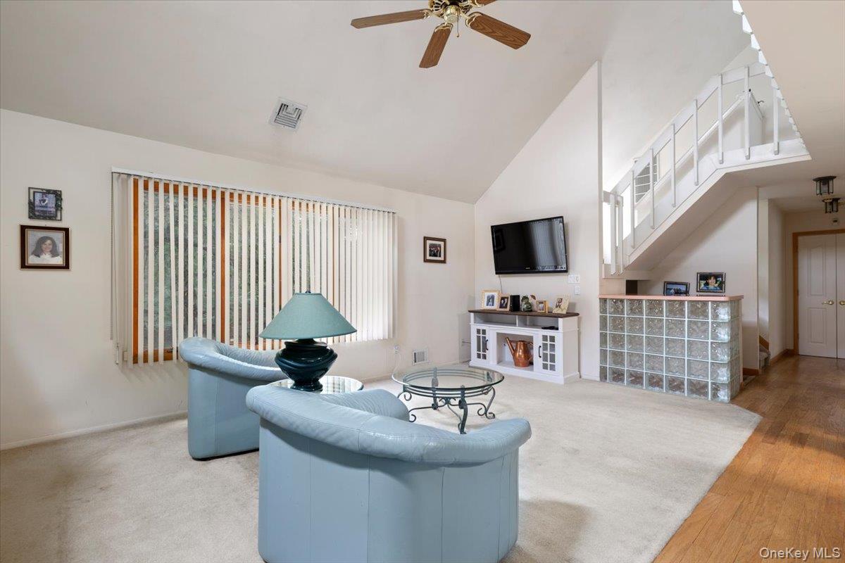 281 Kohr Road, Kings Park, NY 11754