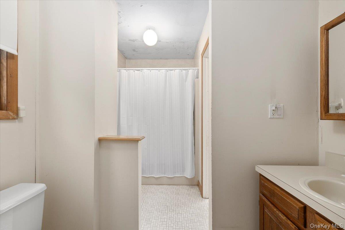 281 Kohr Road, Kings Park, NY 11754