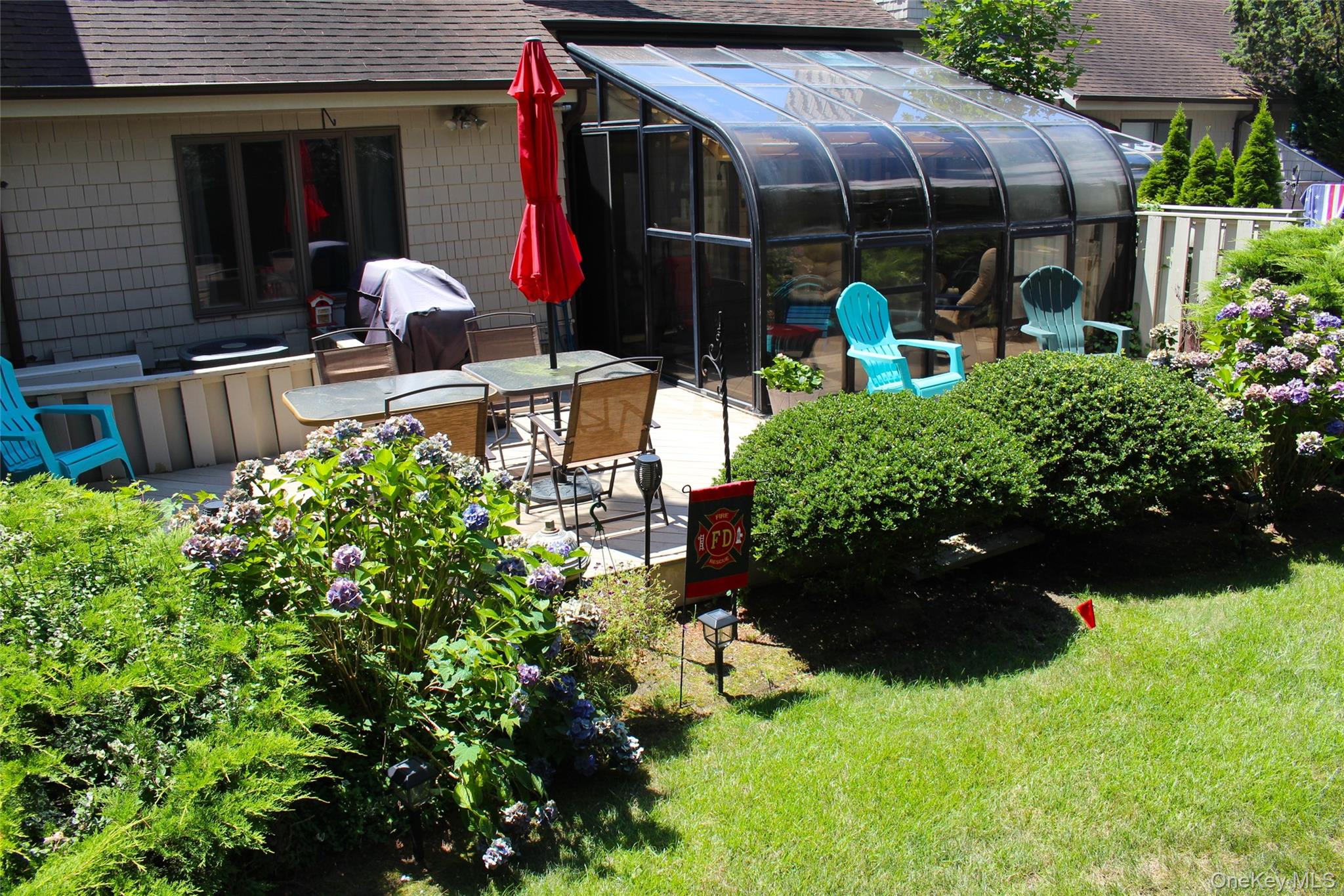 2 Rose Court, East Islip, NY 11730