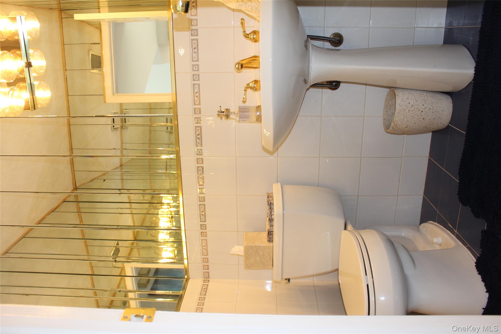 2 Rose Court, East Islip, NY 11730