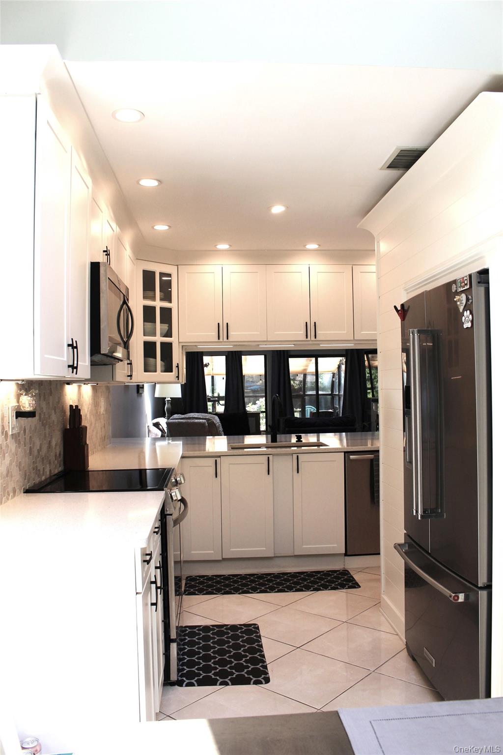 2 Rose Court, East Islip, NY 11730