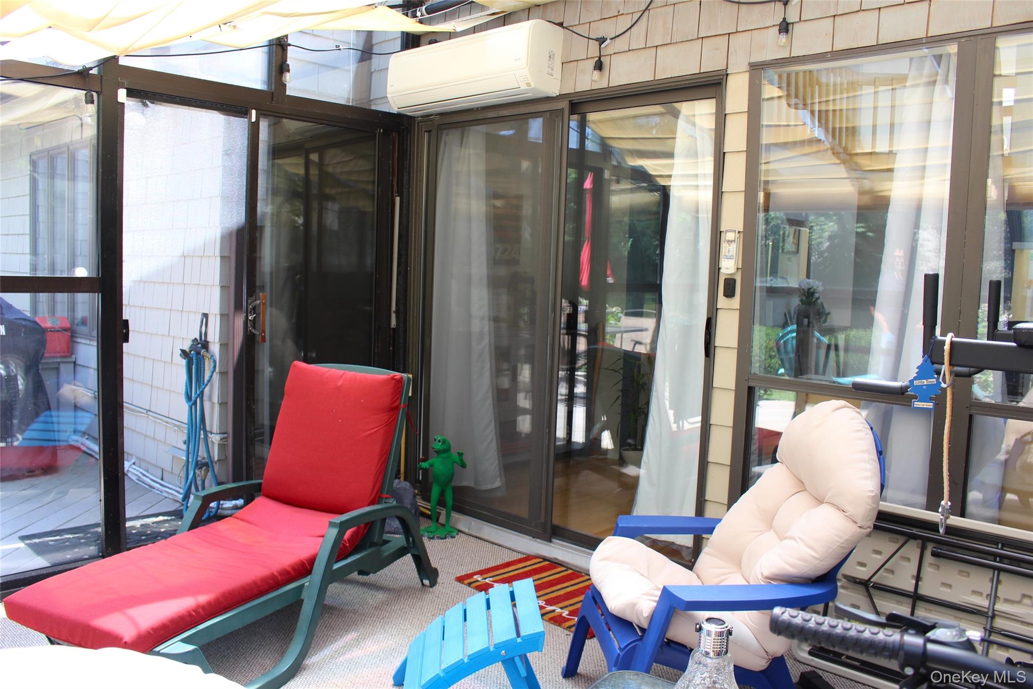 2 Rose Court, East Islip, NY 11730