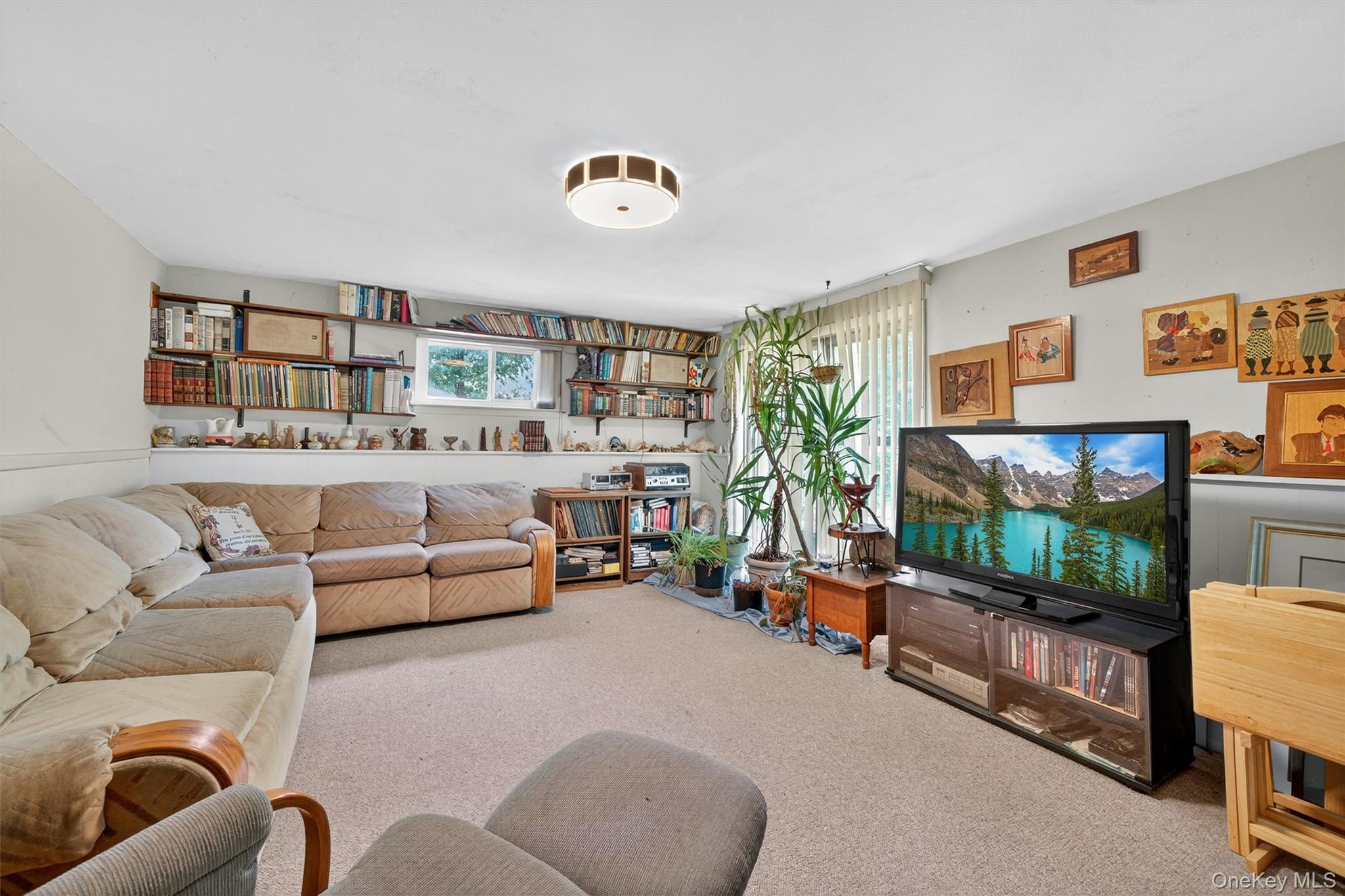 36 Mallory Road, Hillcrest, NY 10977