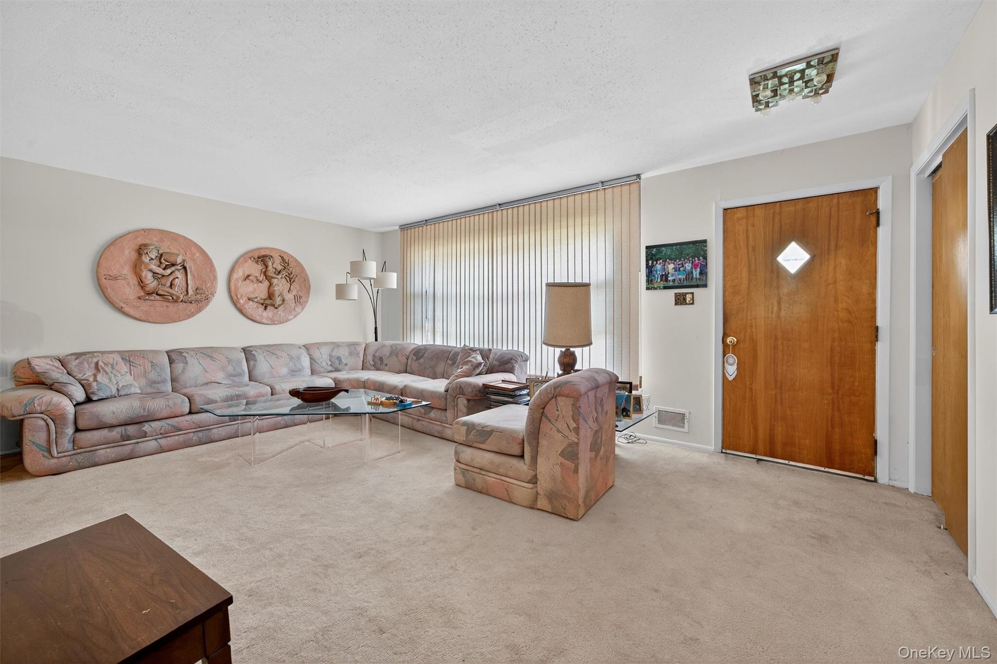 36 Mallory Road, Hillcrest, NY 10977