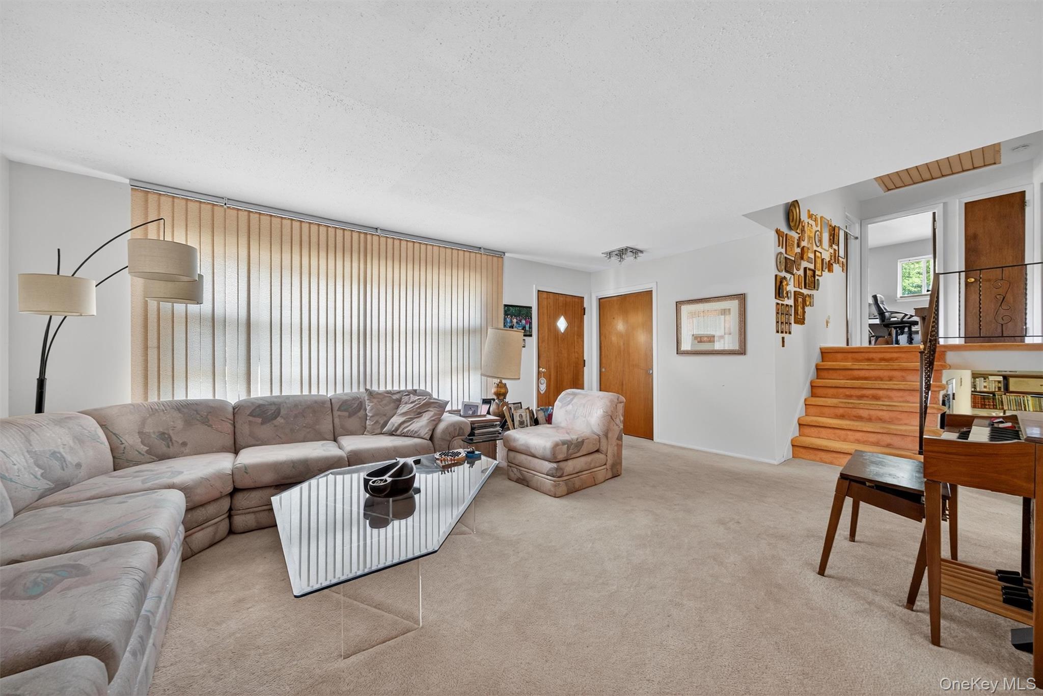 36 Mallory Road, Hillcrest, NY 10977