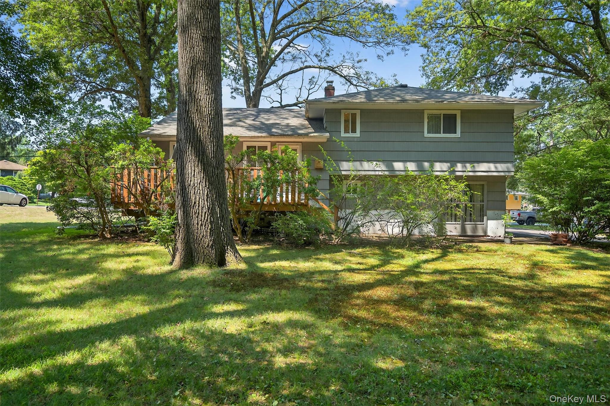 36 Mallory Road, Hillcrest, NY 10977