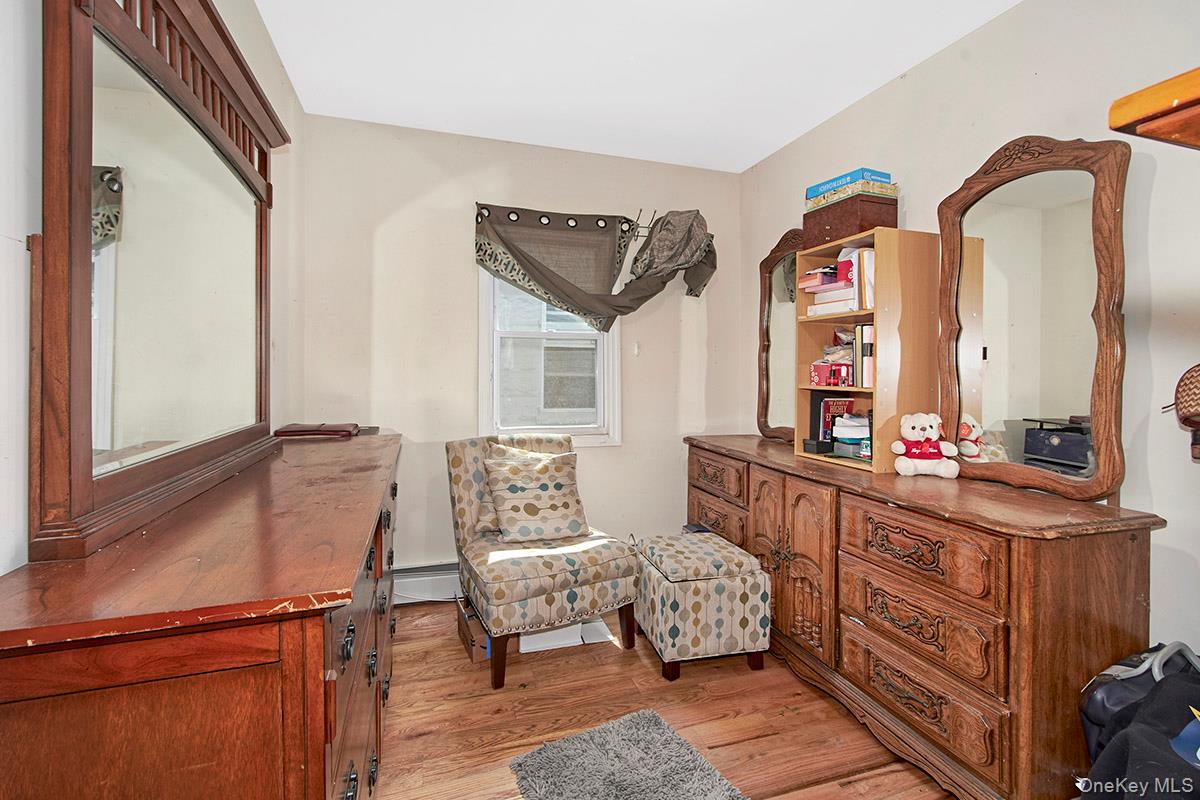 833 E 229th Street, Bronx, NY 10466