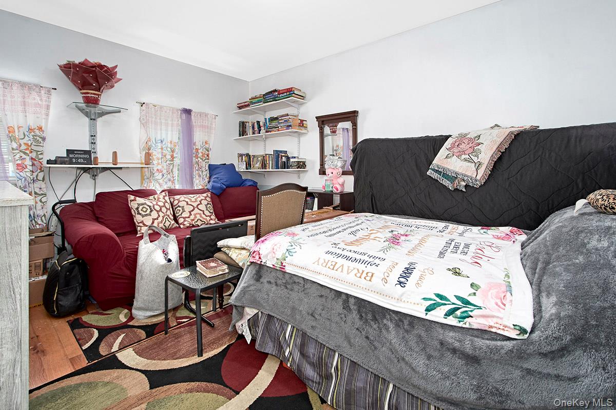 833 E 229th Street, Bronx, NY 10466