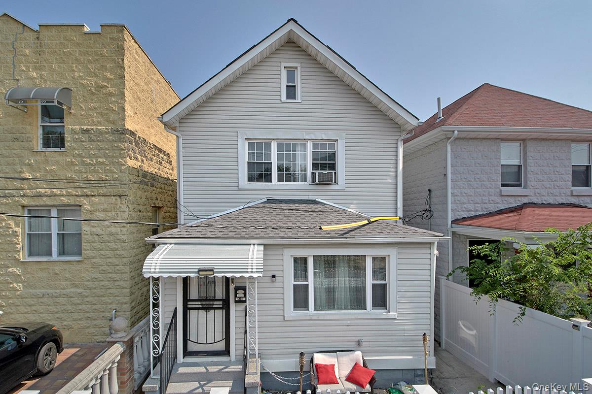 833 E 229th Street, Bronx, NY 10466