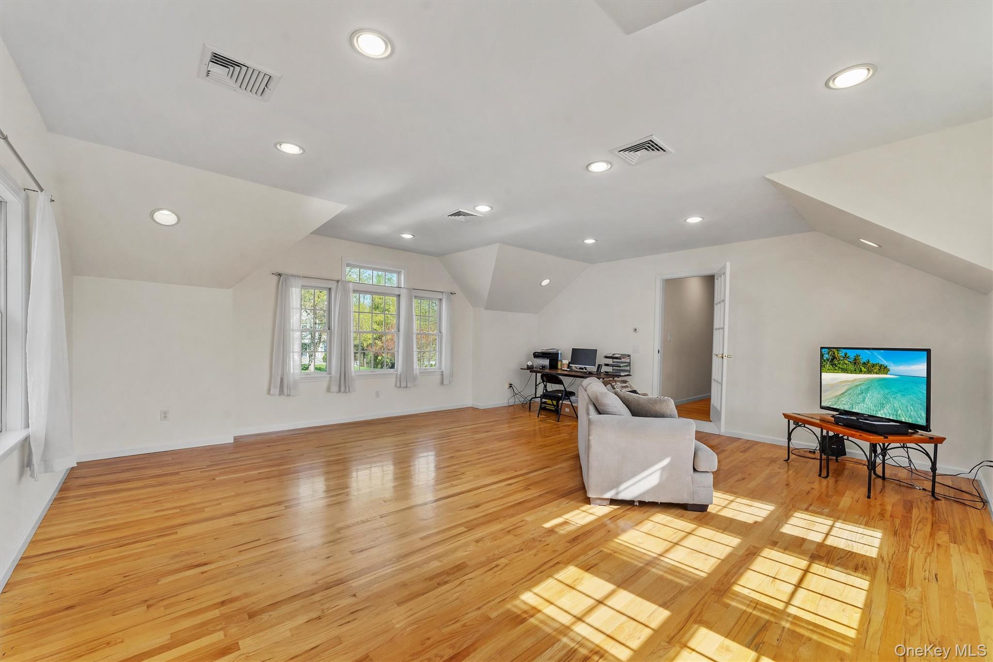 1012 Sunset Street, Yorktown Heights, NY 10598