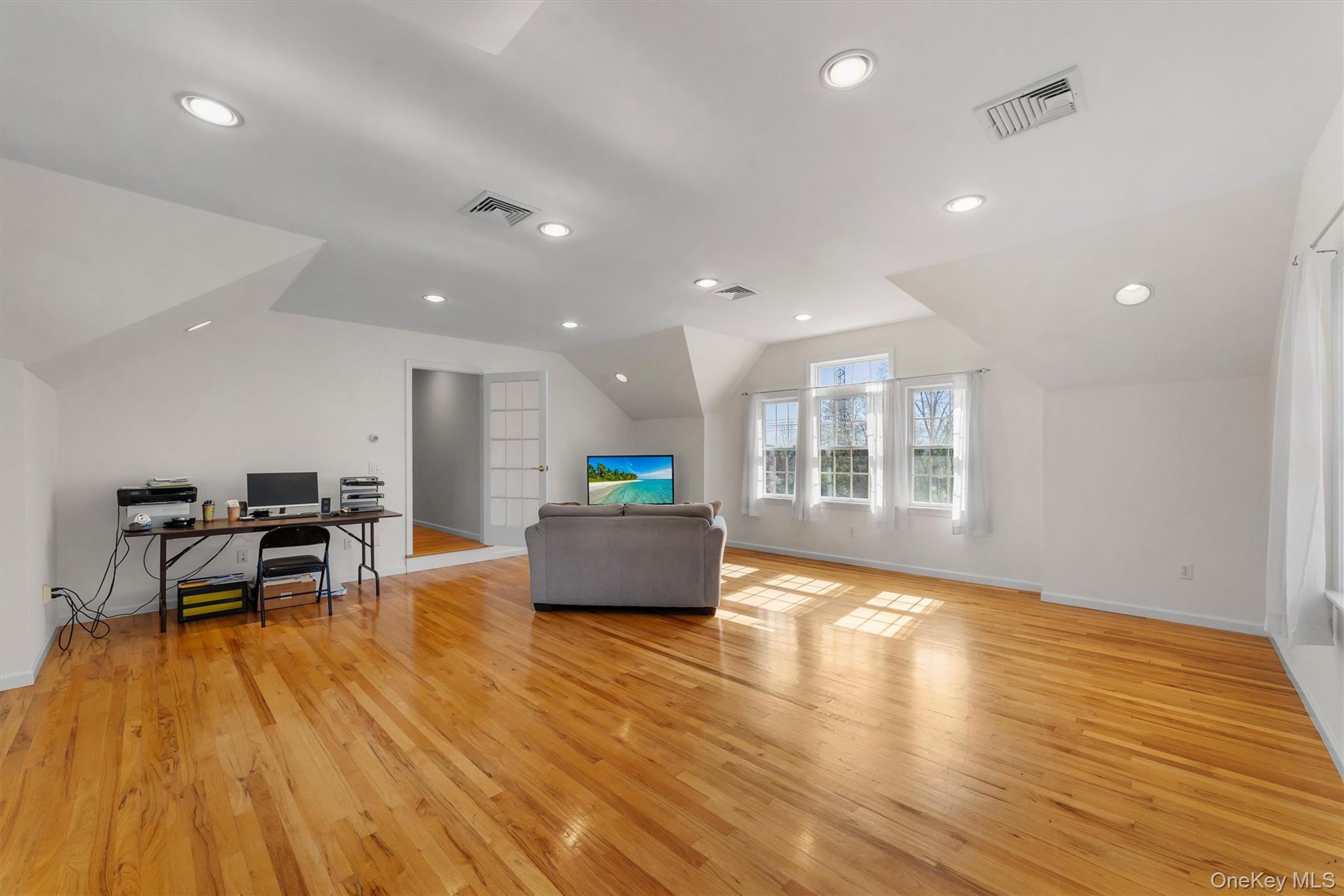 1012 Sunset Street, Yorktown Heights, NY 10598