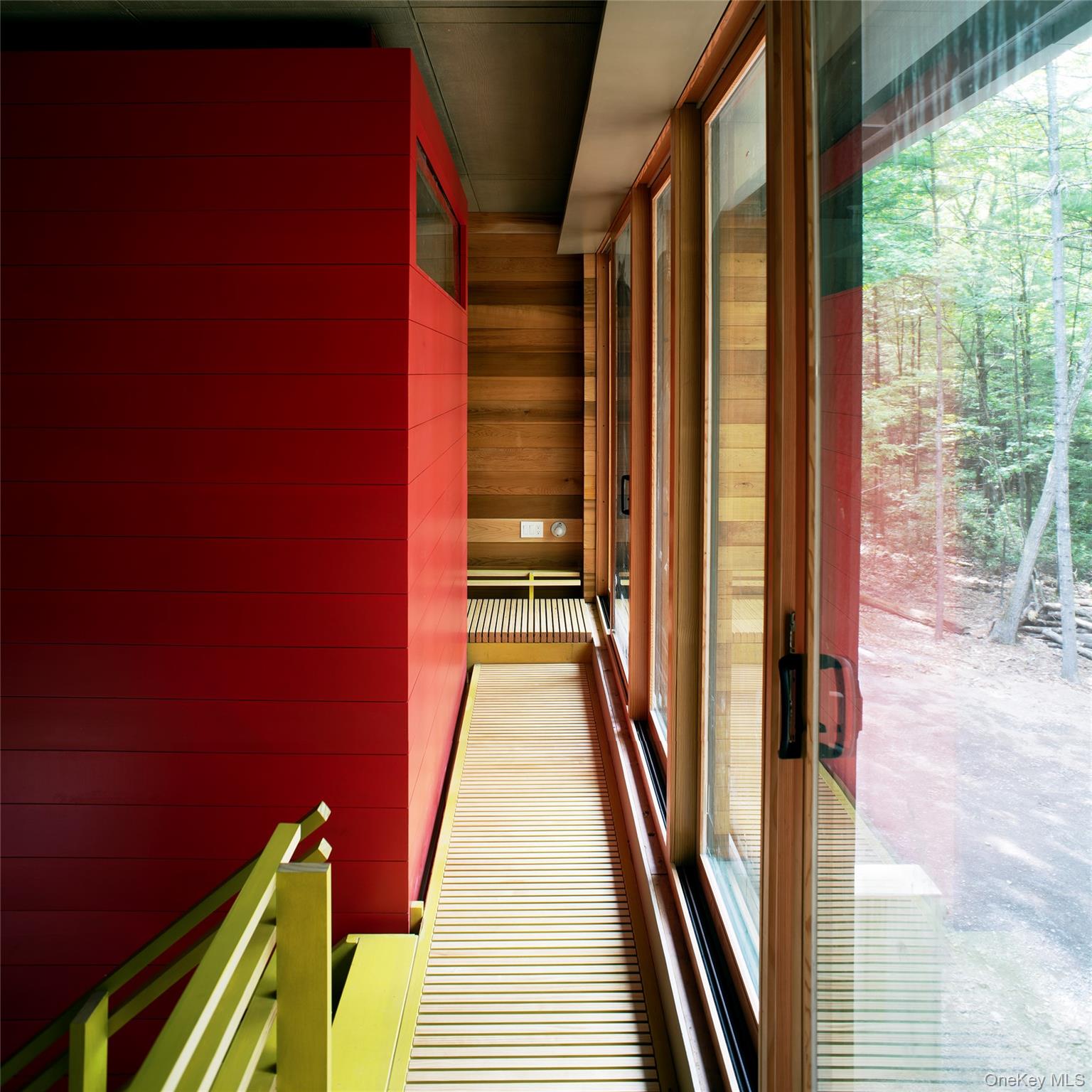 2003 Queens Highway, Kerhonkson, NY 12446