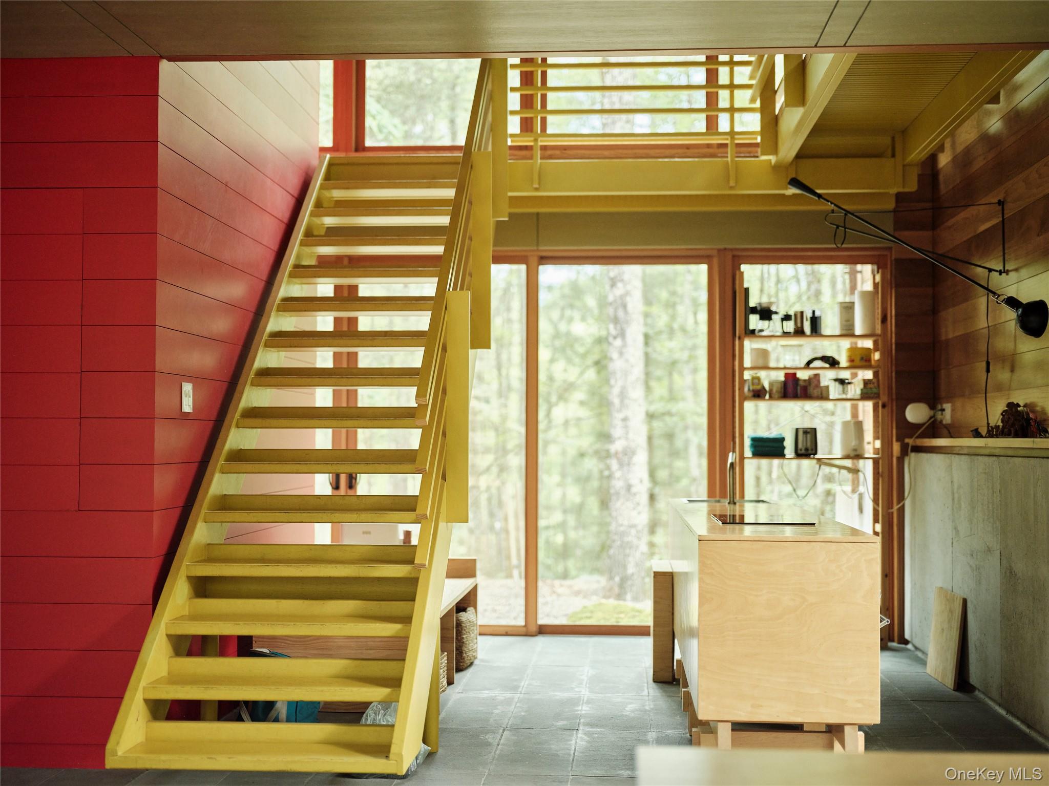 2003 Queens Highway, Kerhonkson, NY 12446