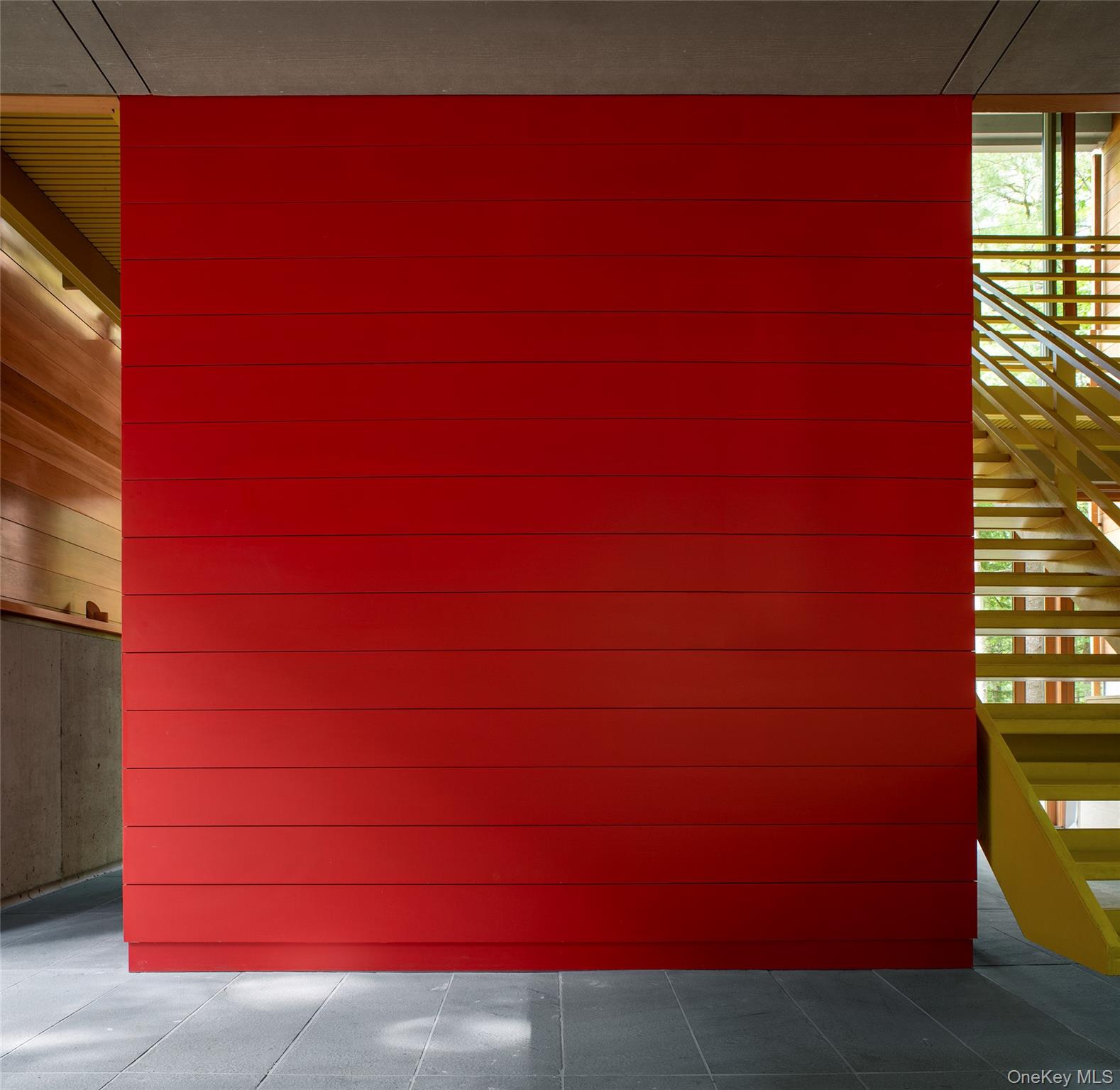 2003 Queens Highway, Kerhonkson, NY 12446