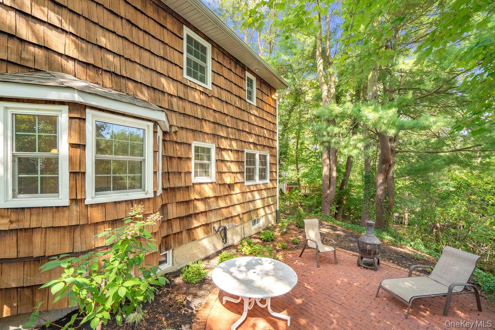 10 Quincy Lane, Smithtown, NY 11787