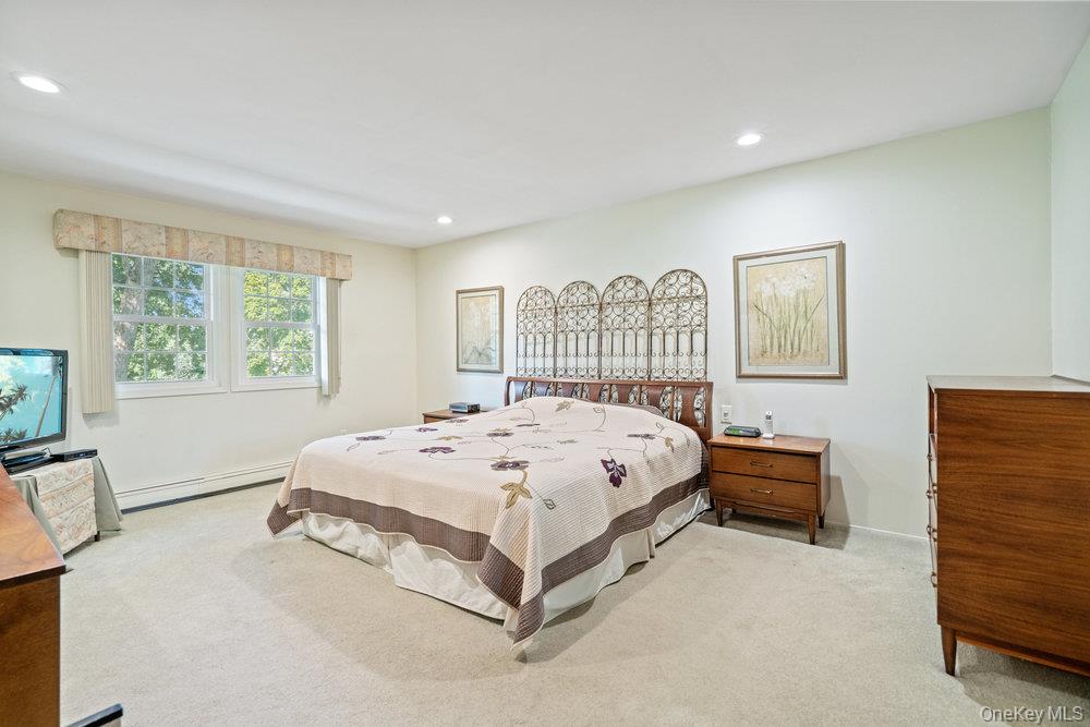 10 Quincy Lane, Smithtown, NY 11787