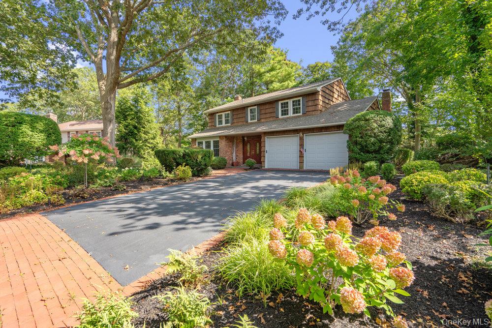 10 Quincy Lane, Smithtown, NY 11787