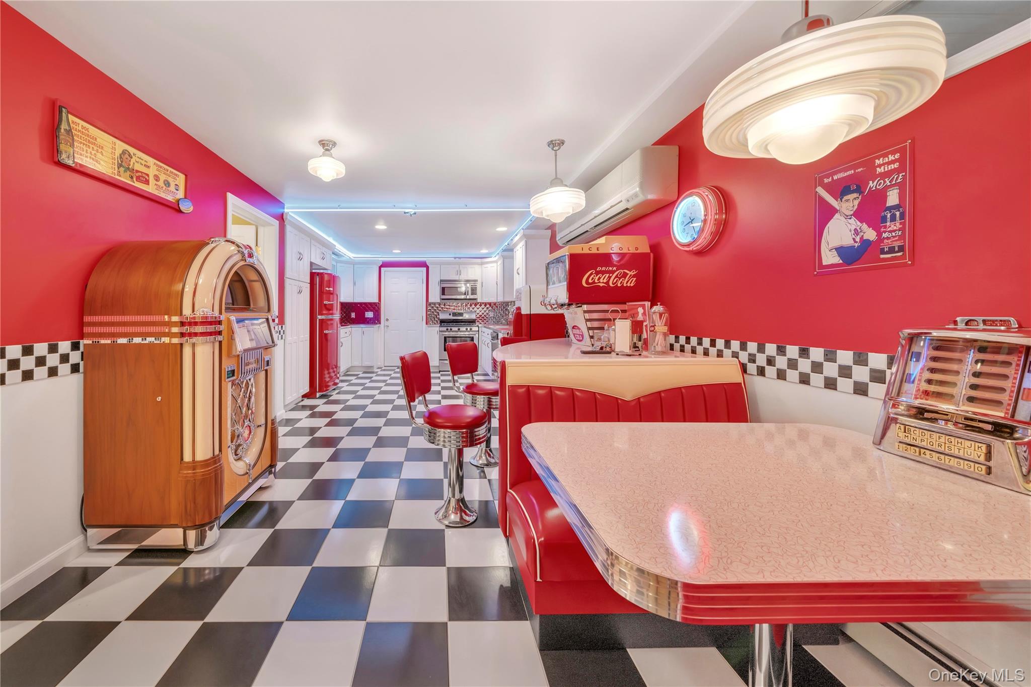 36 Oxford Drive, Suffern, NY 10901