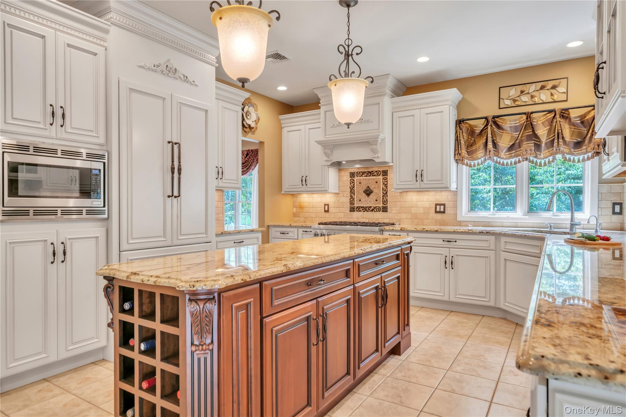 36 Oxford Drive, Suffern, NY 10901