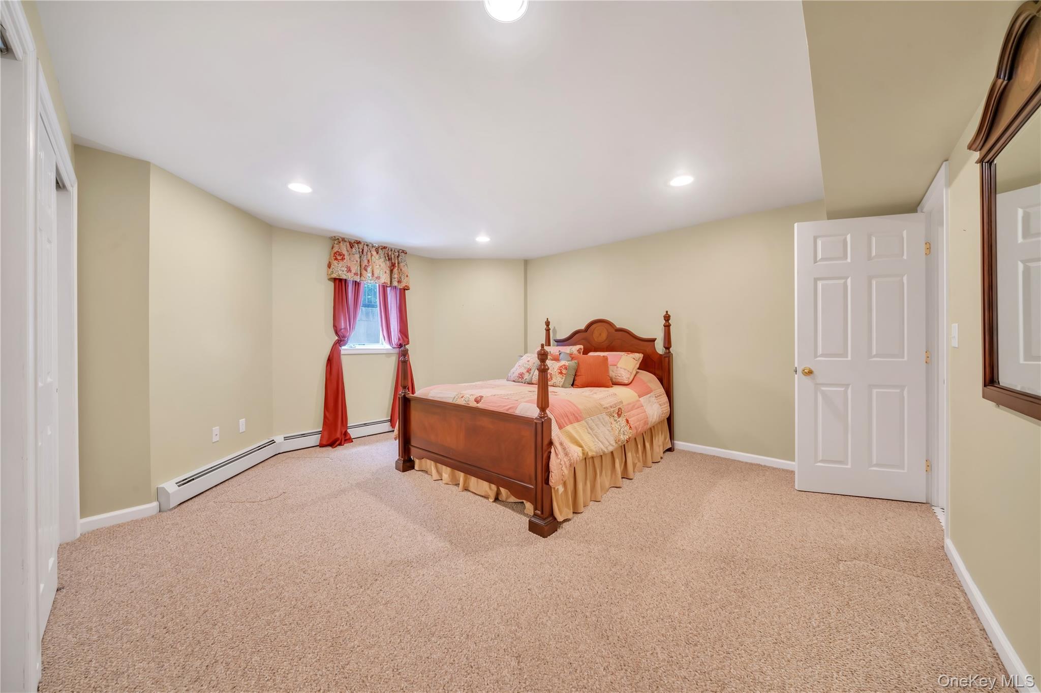 36 Oxford Drive, Suffern, NY 10901