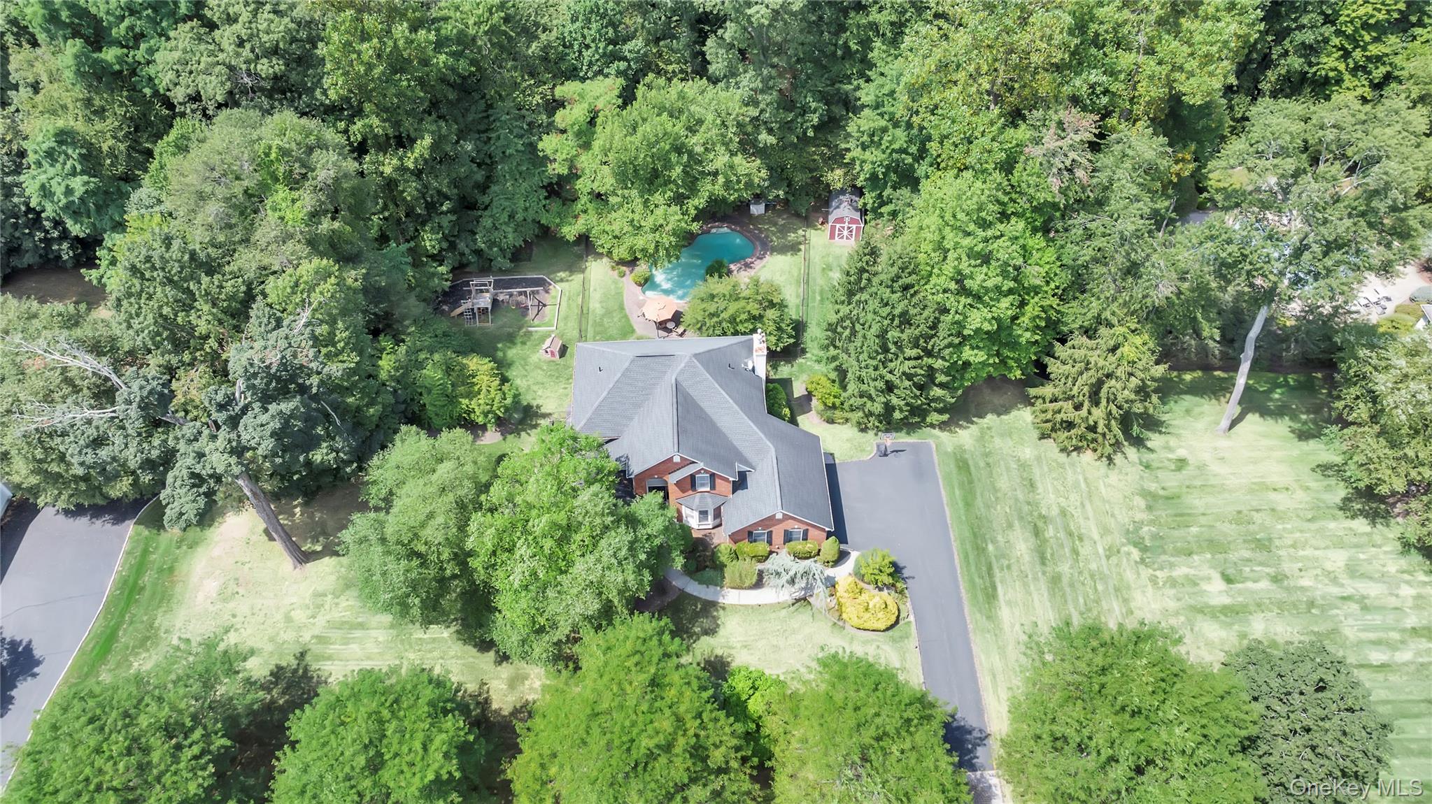 36 Oxford Drive, Suffern, NY 10901