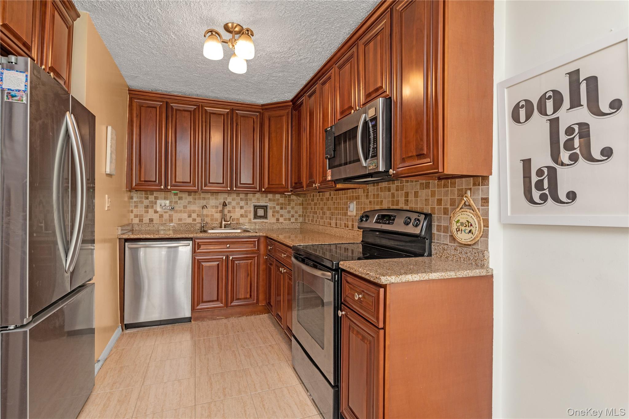 9-20 166 Street # 4D, Beechhurst, NY 11357
