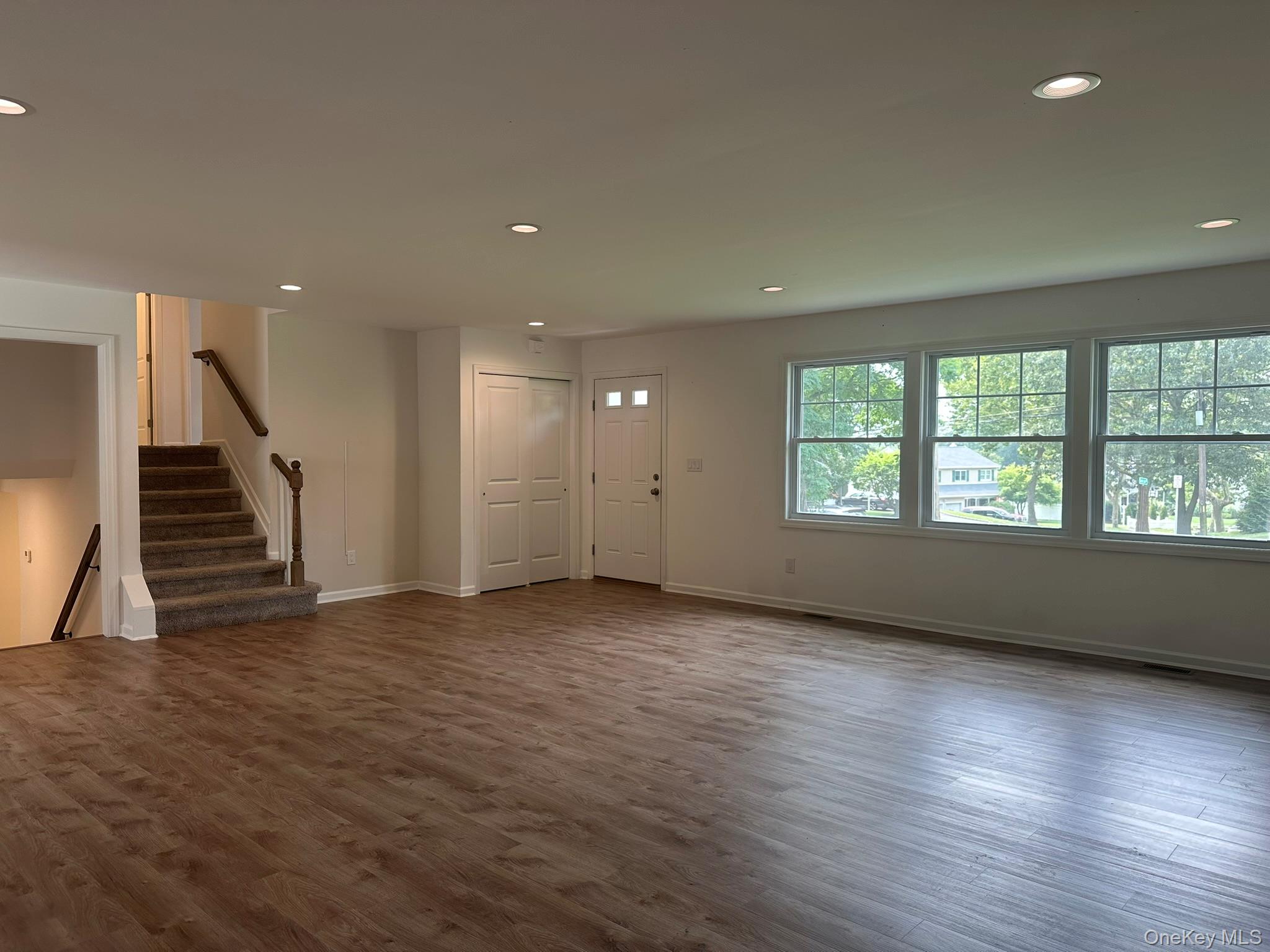 121 W Main Street, Kings Park, NY 11754