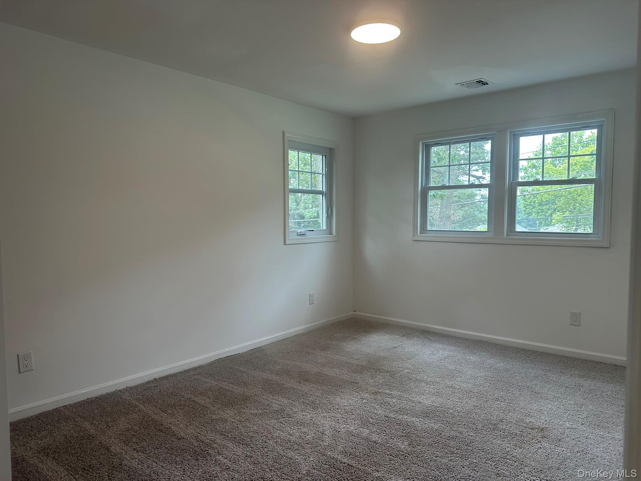 121 W Main Street, Kings Park, NY 11754