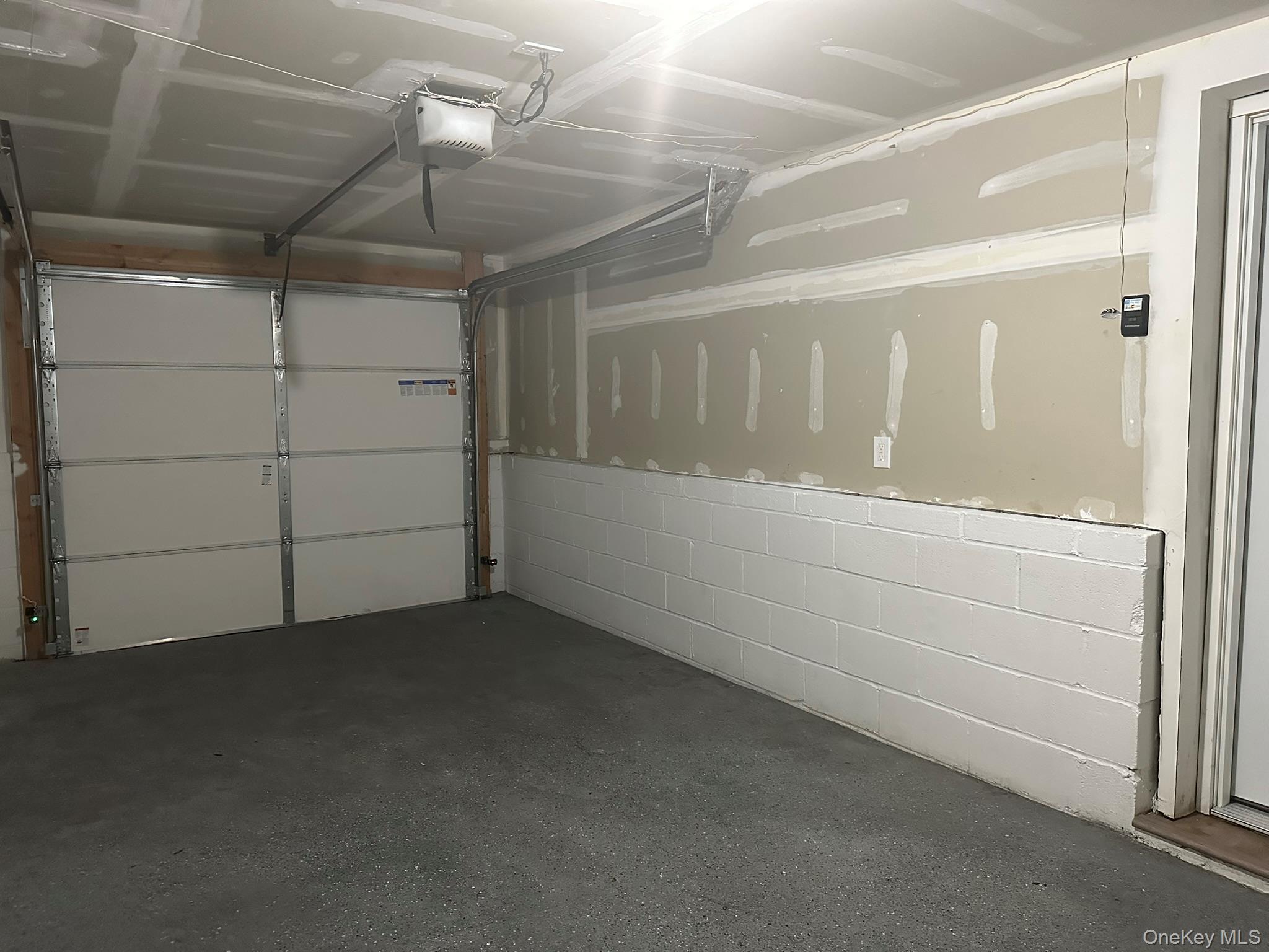 121 W Main Street, Kings Park, NY 11754