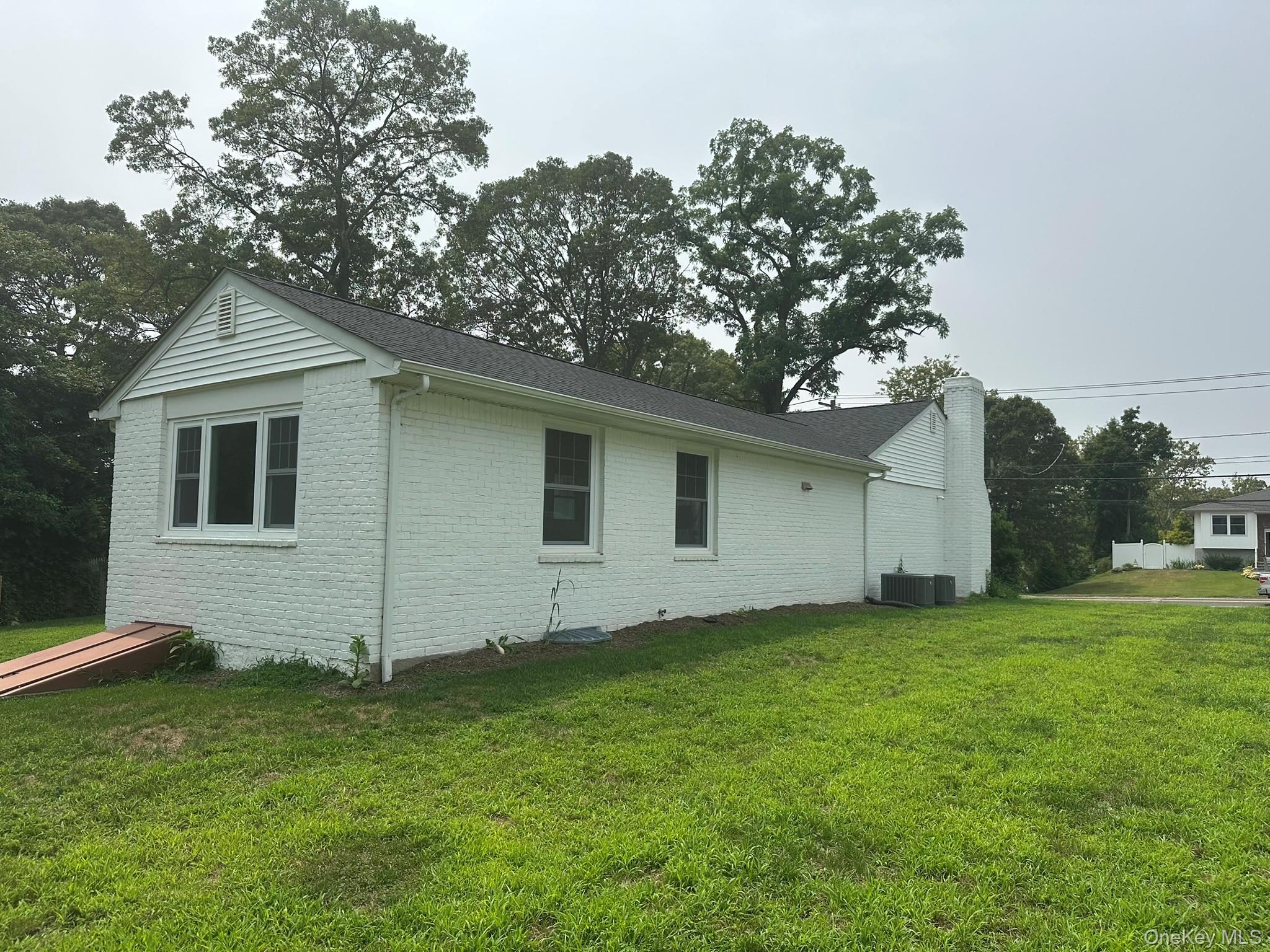 121 W Main Street, Kings Park, NY 11754