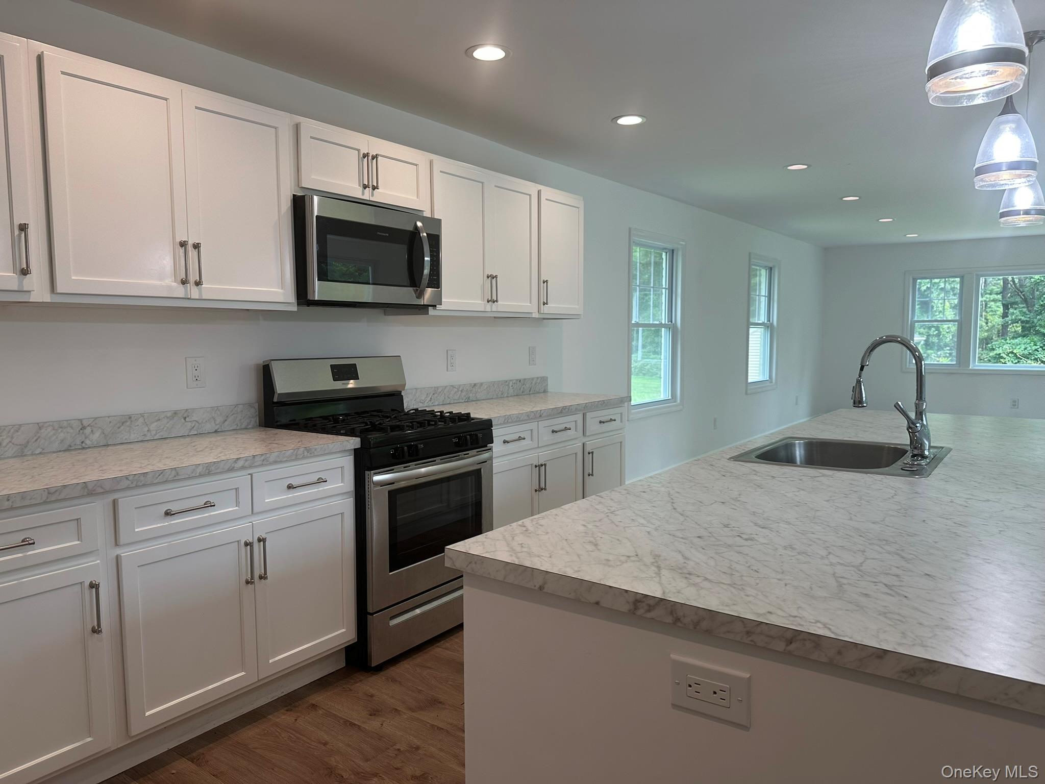 121 W Main Street, Kings Park, NY 11754