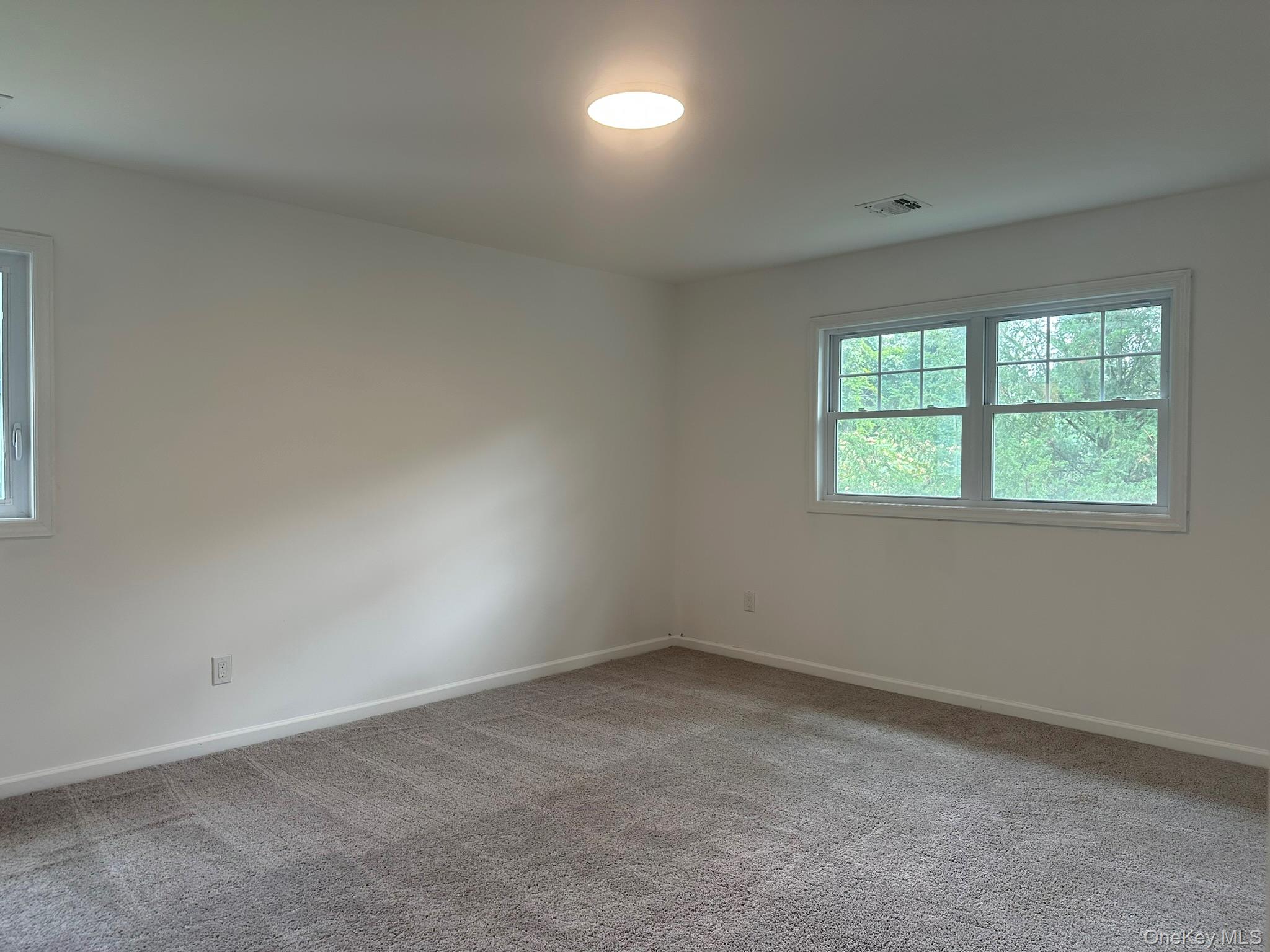 121 W Main Street, Kings Park, NY 11754