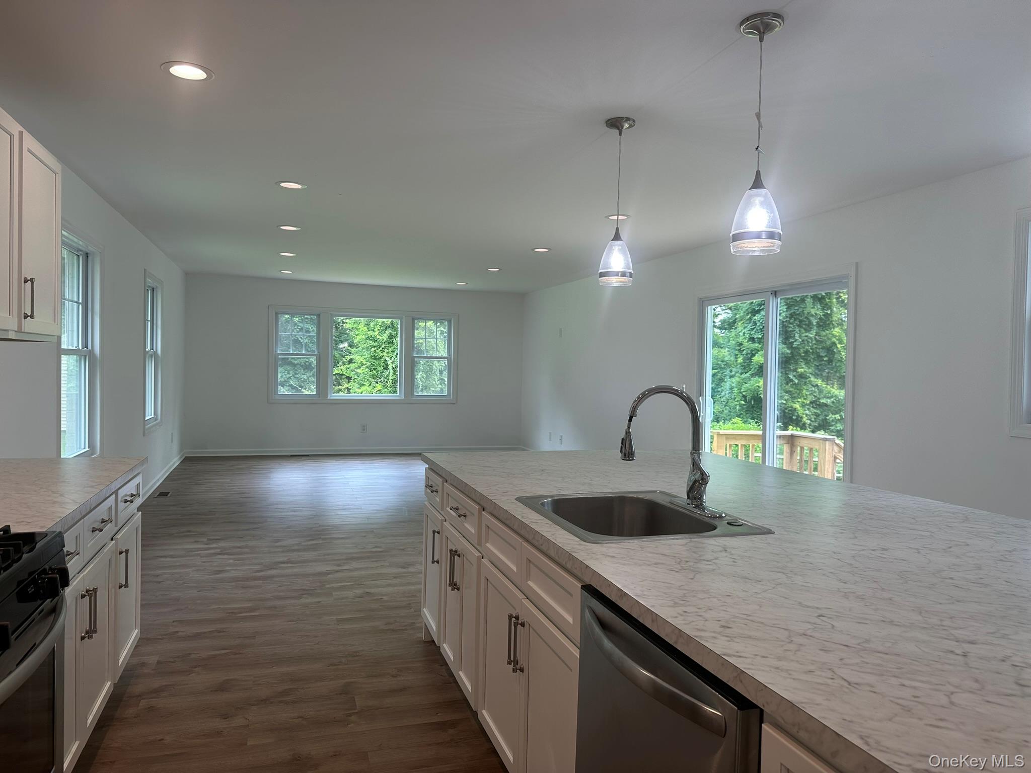 121 W Main Street, Kings Park, NY 11754