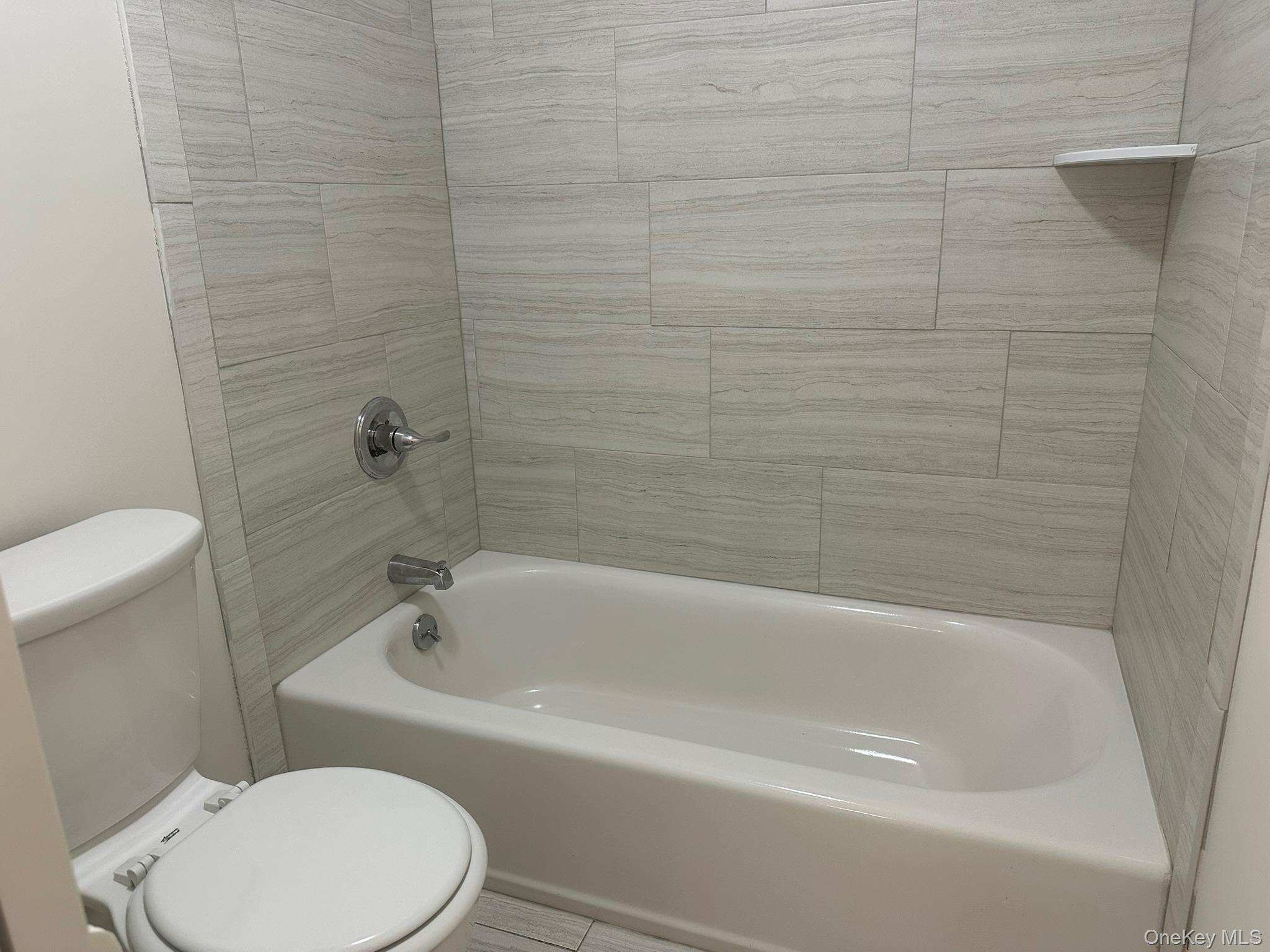 121 W Main Street, Kings Park, NY 11754