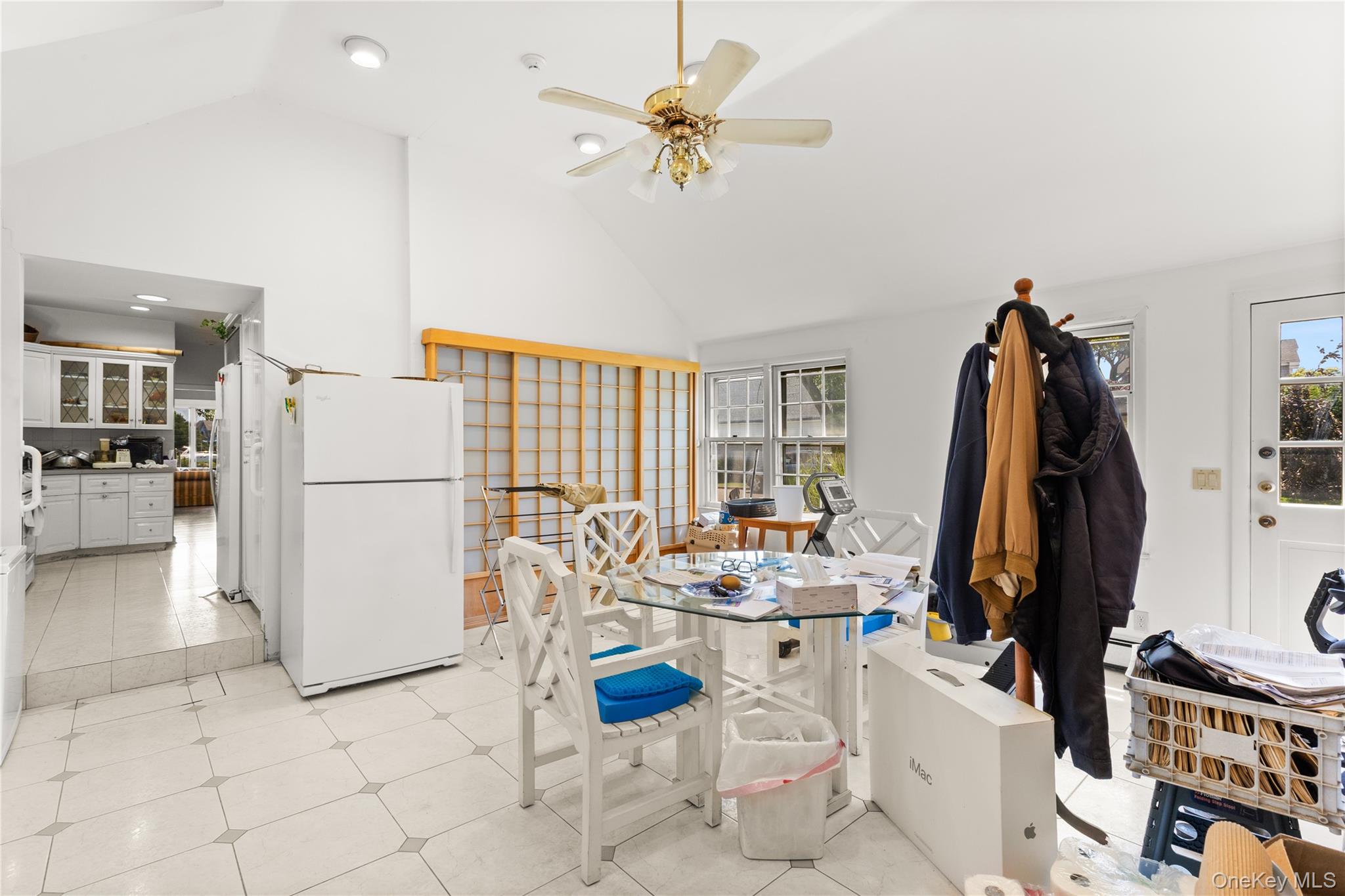 3 Coles Avenue, Amityville, NY 11701