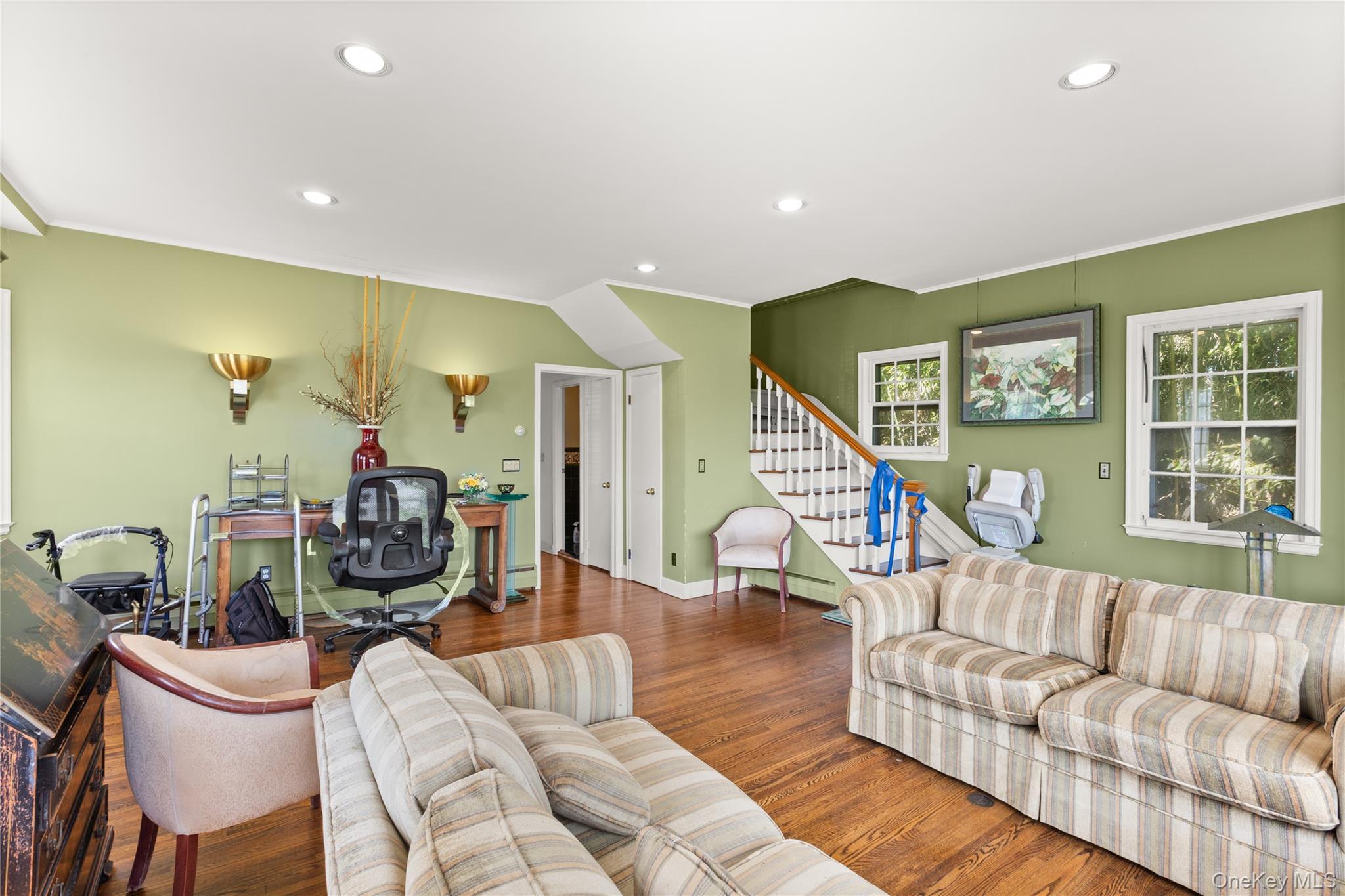 3 Coles Avenue, Amityville, NY 11701