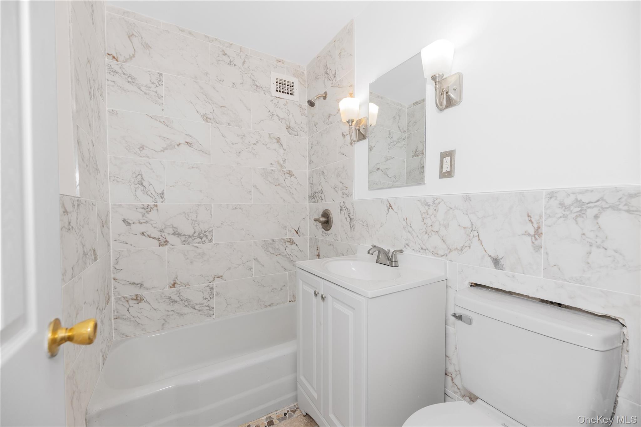 880 Boynton Avenue # 13L, Bronx, NY 10473