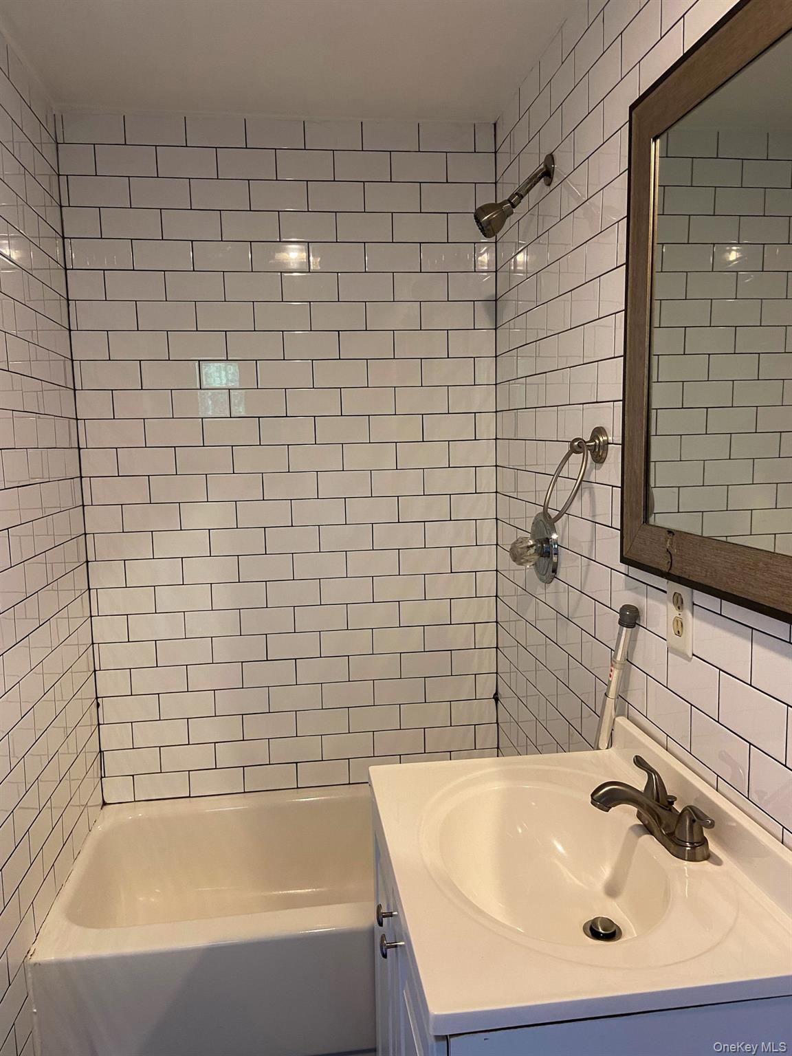 12 Perry Creek Road, Washingtonville, NY 10992