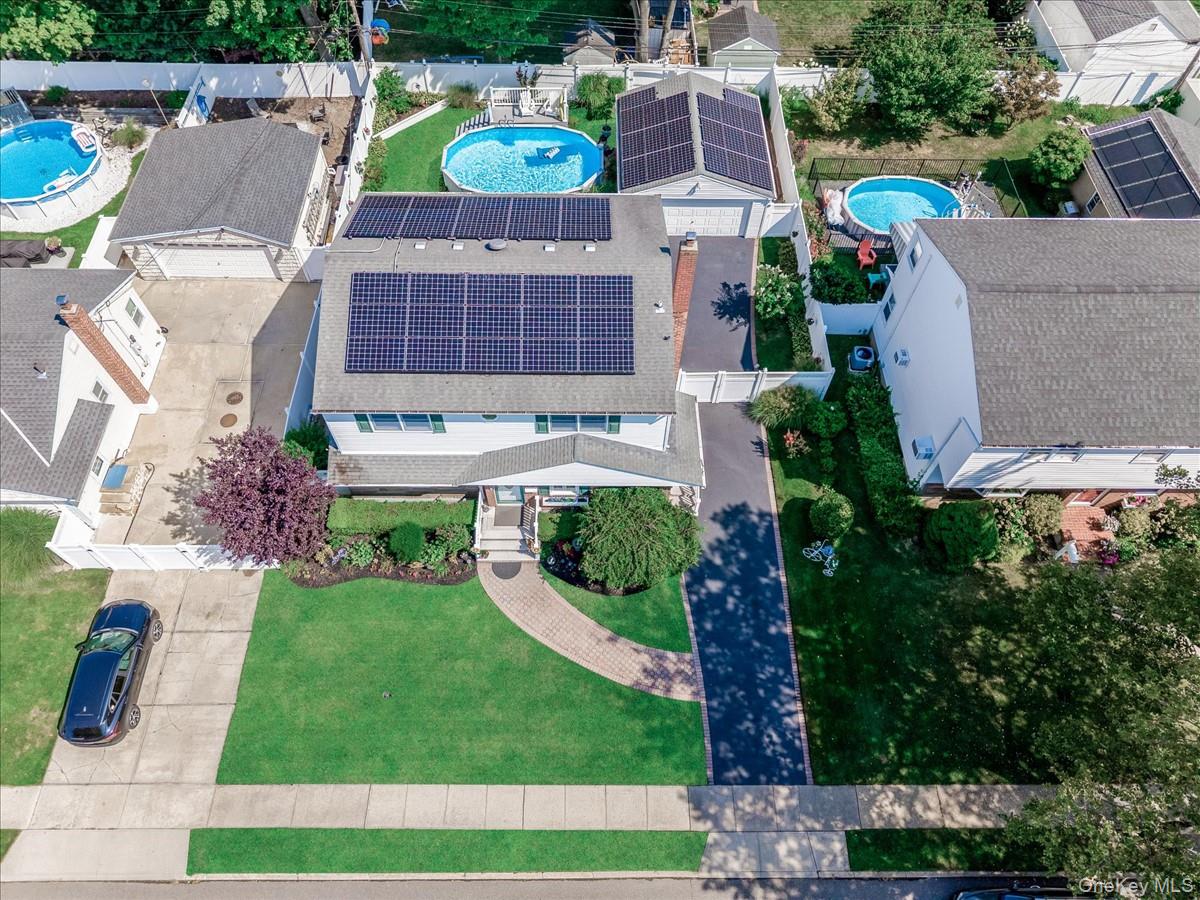 7 Cornell Avenue, Hicksville, NY 11801