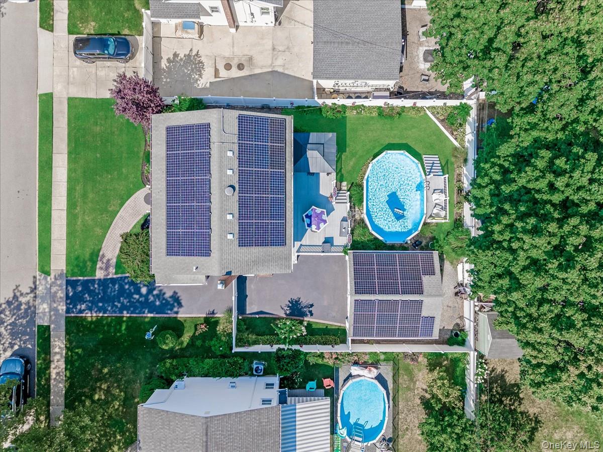 7 Cornell Avenue, Hicksville, NY 11801