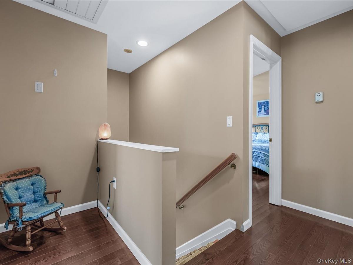 7 Cornell Avenue, Hicksville, NY 11801