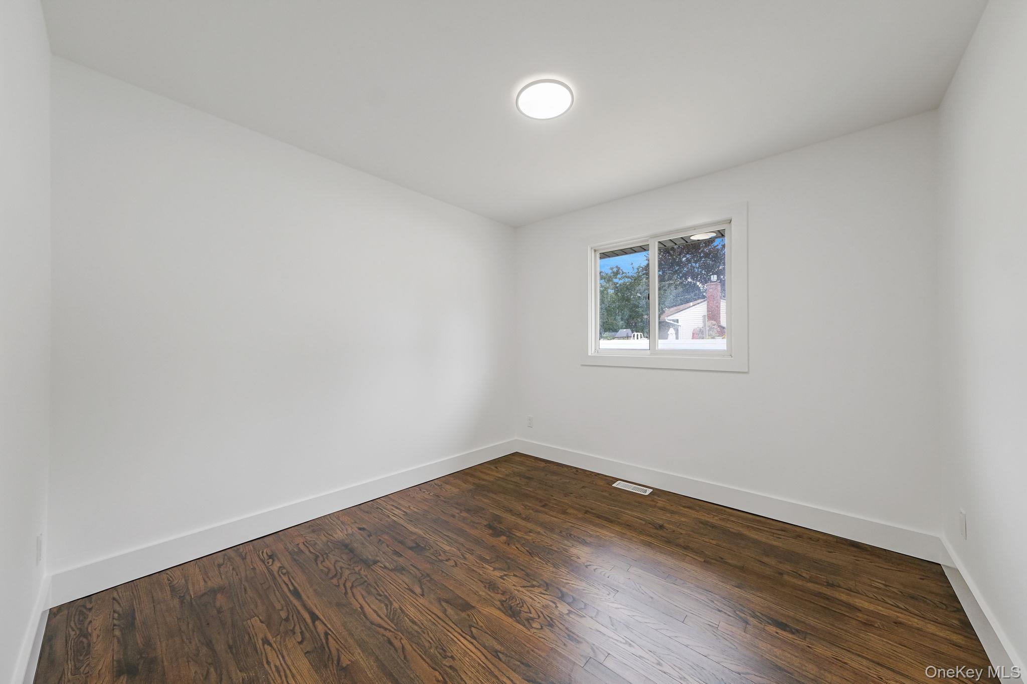 47 Dayton Avenue, Holtsville, NY 11742